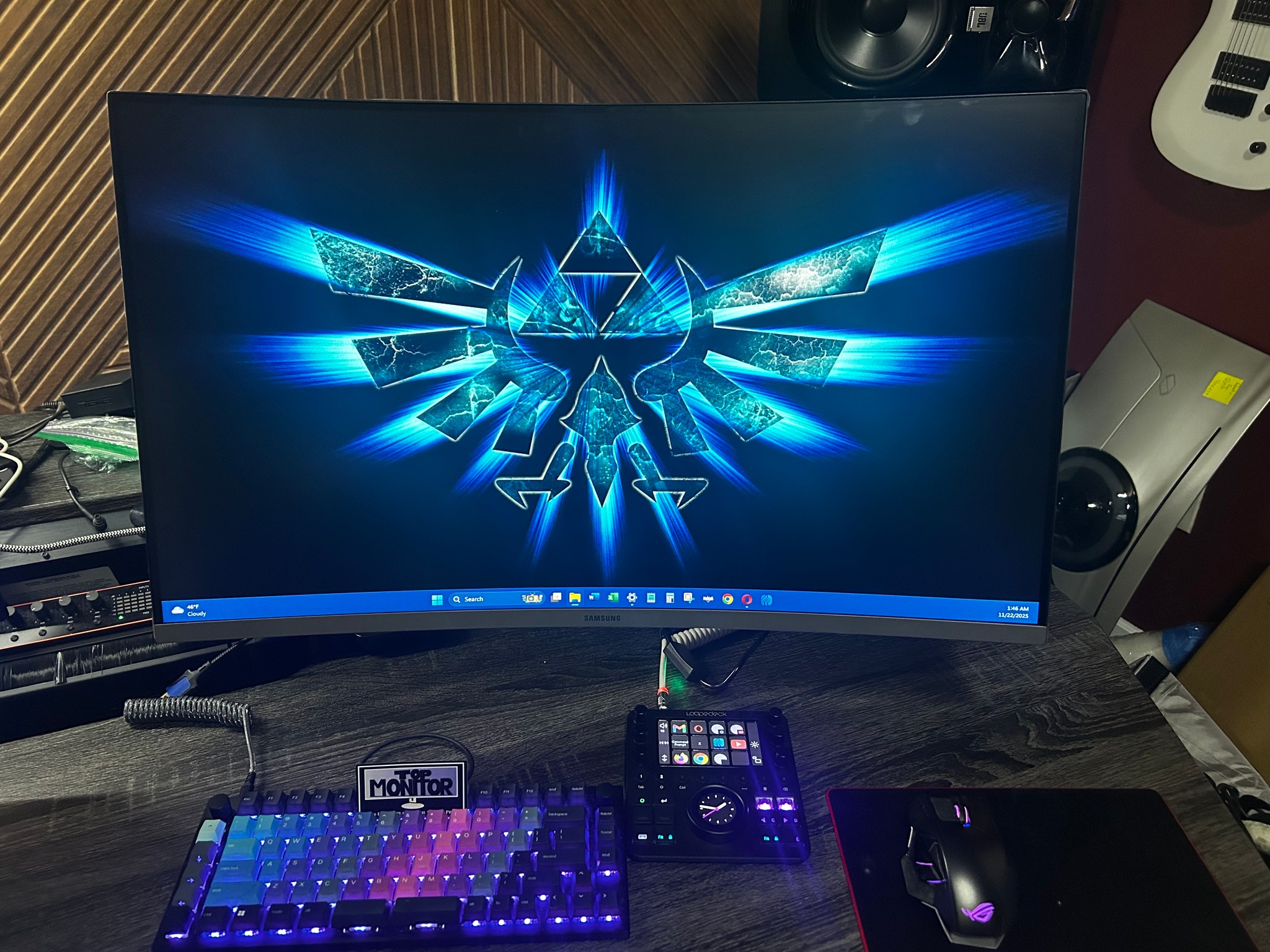 Samsung 32” FHD (1920 x 1080) (75hz) Curved Monitor with Bezel-Less Design (Refurbished)