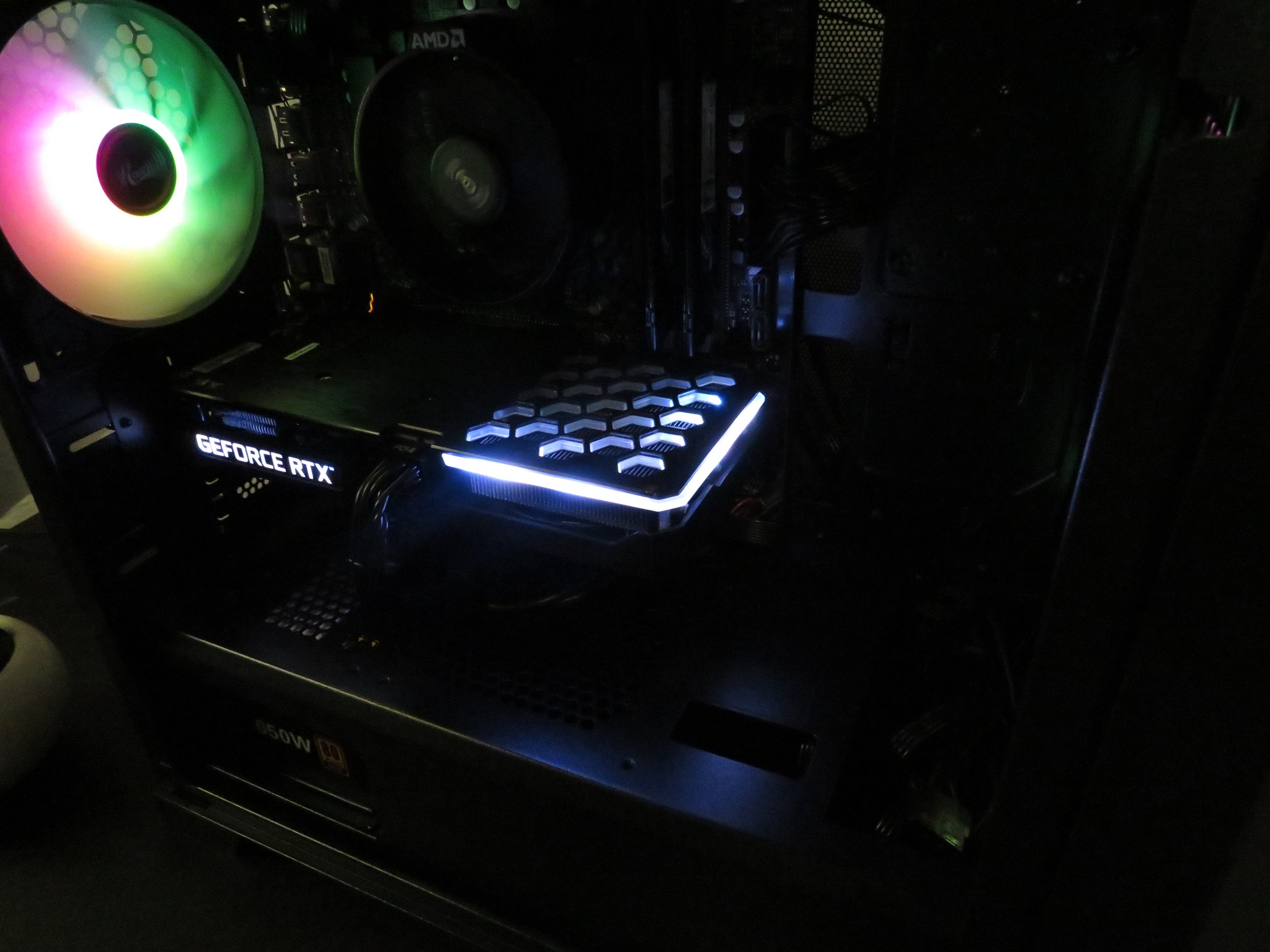 Mid-Range Master! RTX 3060ti + Ryzen 5 3600 + 16 GB DDR4 + 1 TB NVME