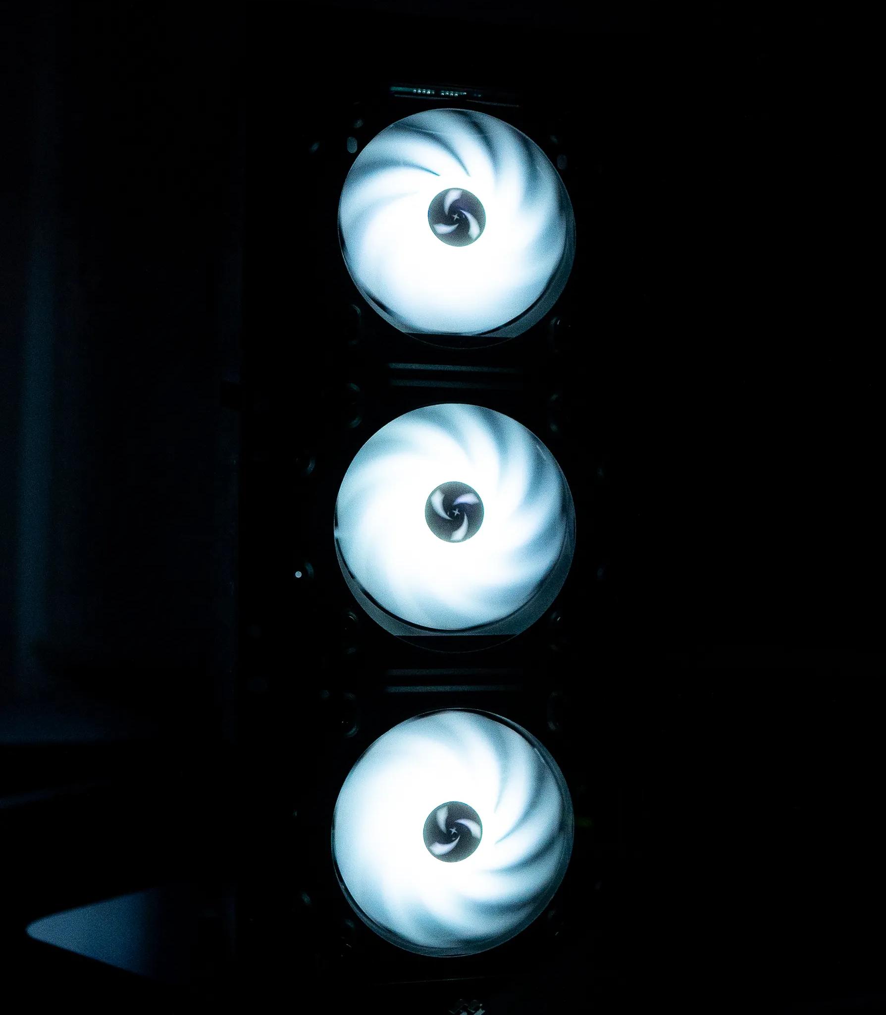 ⚫⚪ | RTX 2060 OC | RYZEN 5 3500X | 16GB DDR4 RAM | 256GB NVME SSD + 500GB HDD | Stealth Achiever