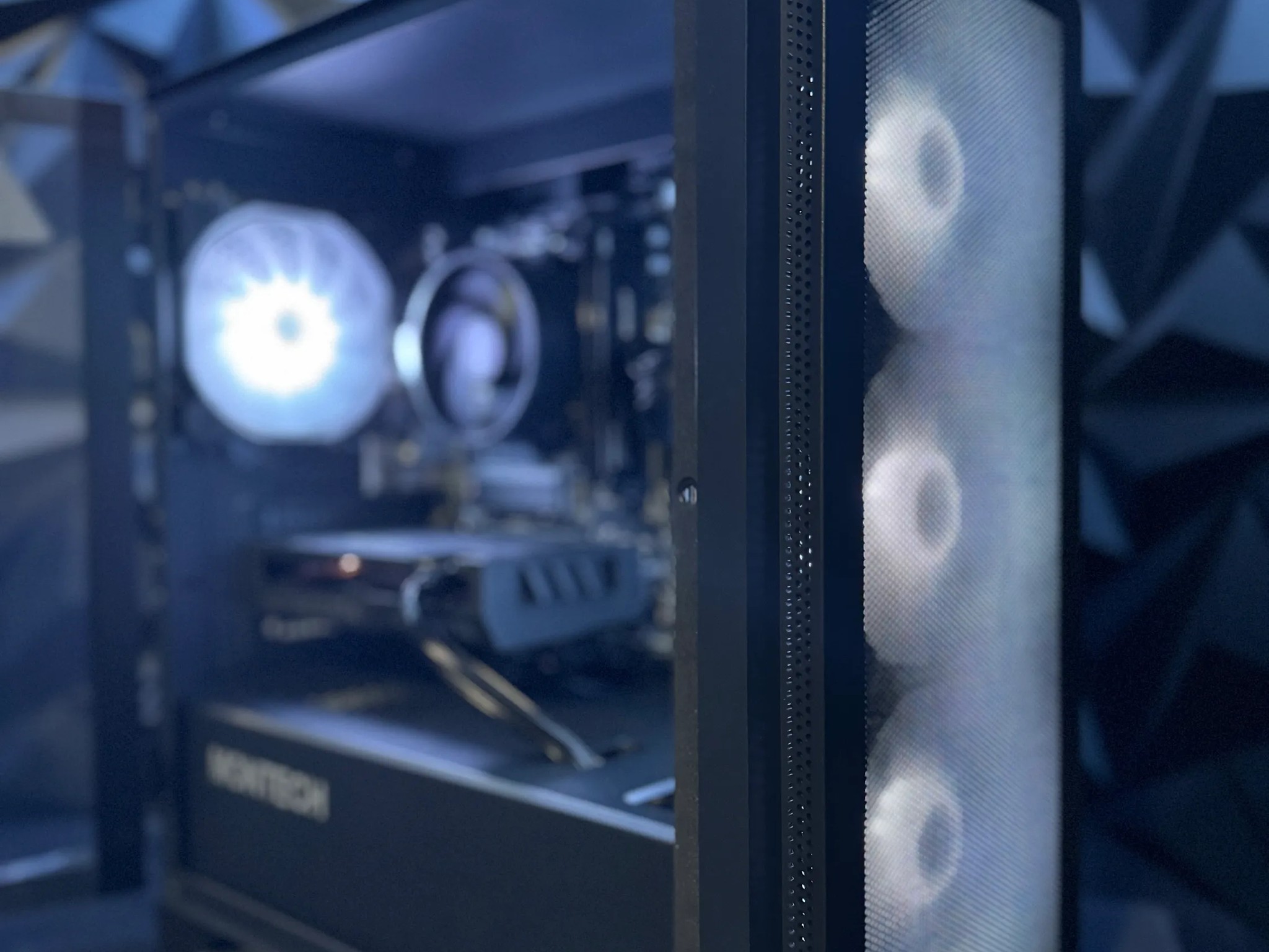 ⚔️Tusker Tempest 4060⚔️|Ryzen 5 8600G| RTX 4060| 16 GB DDR5|1 TB NVMe