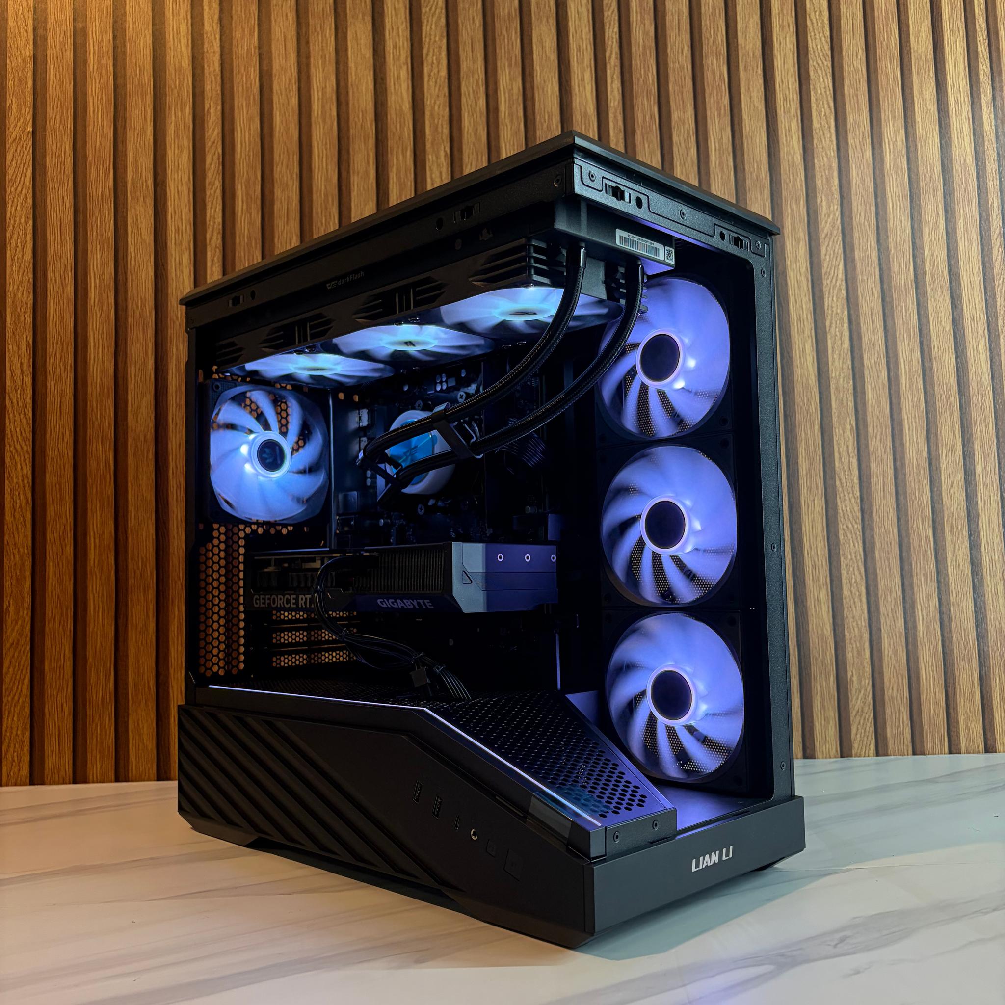 RTX 4070 | RYZEN 5 7600 | 16GB DDR5 | 1TB SSD | 360MM AIO