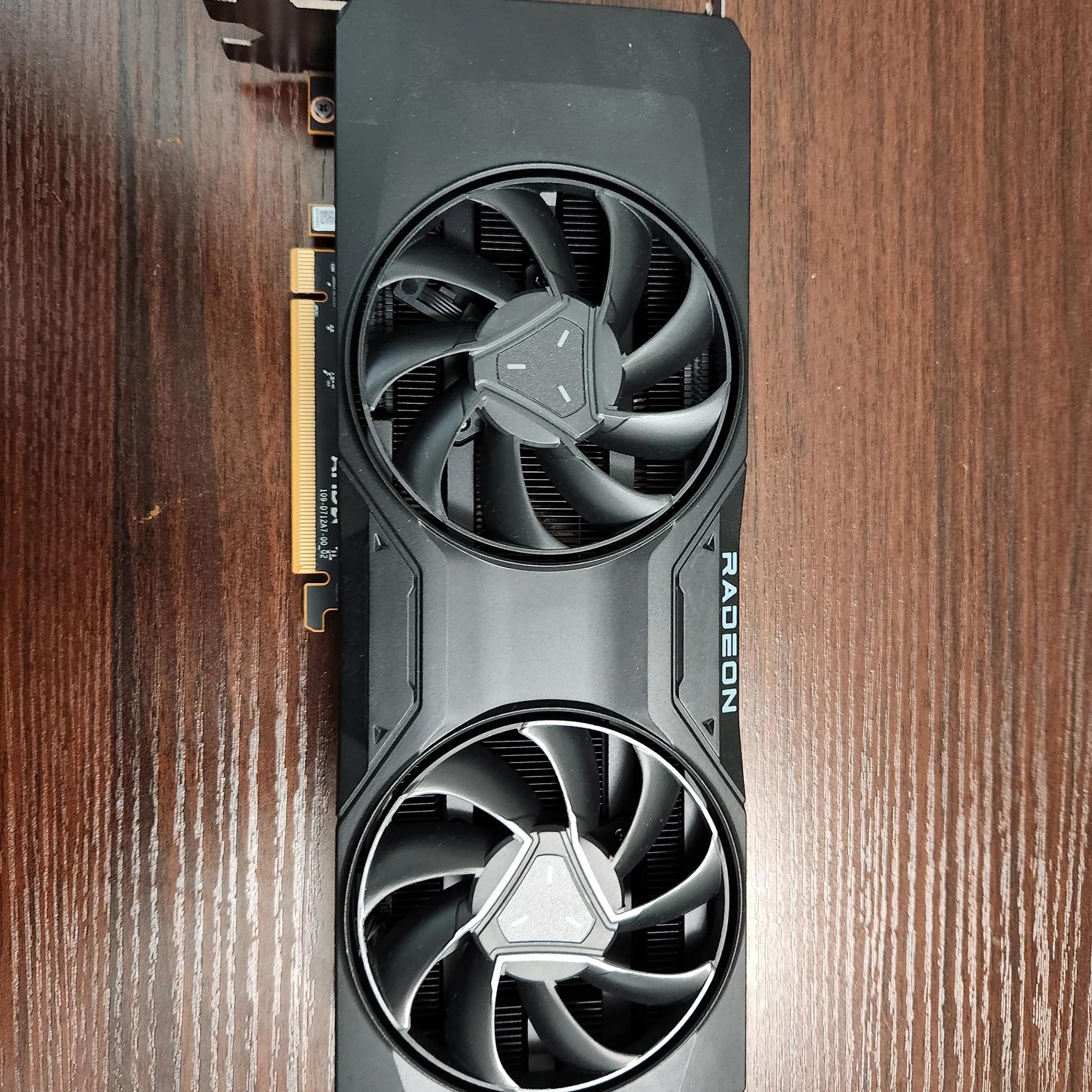Like New/Open Box: AMD RX 7800XT - 16 GB GDDR6