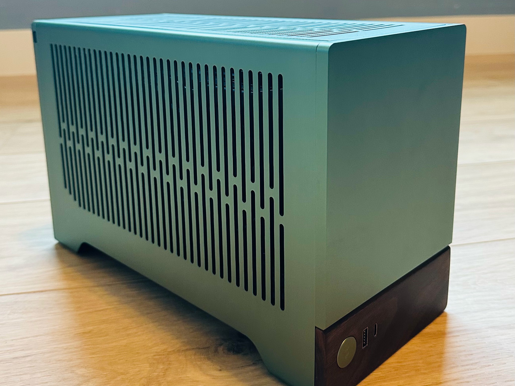 Fractal Terra SFF Gaming PC | 7900XTX 24GB VRAM | Ryzen 7800X3D | 32GB 6000 MT/s RAM | 2TB Storage