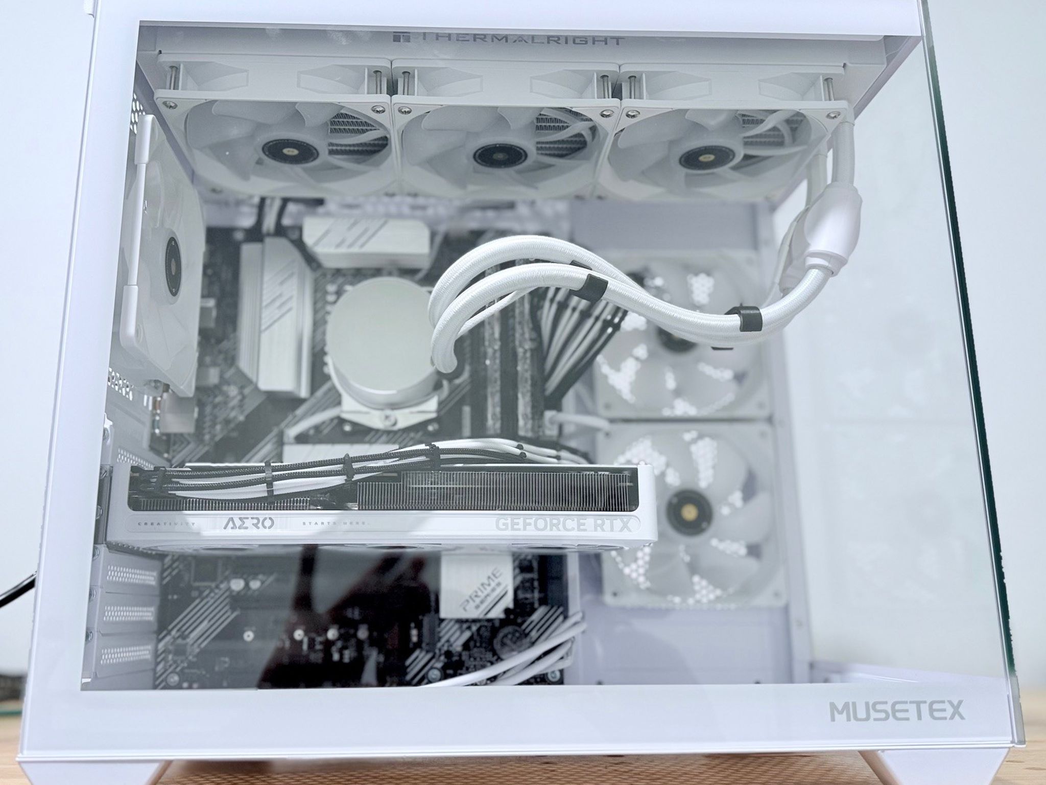 Achromatic Gaming PC RTX 5060 OC Edition