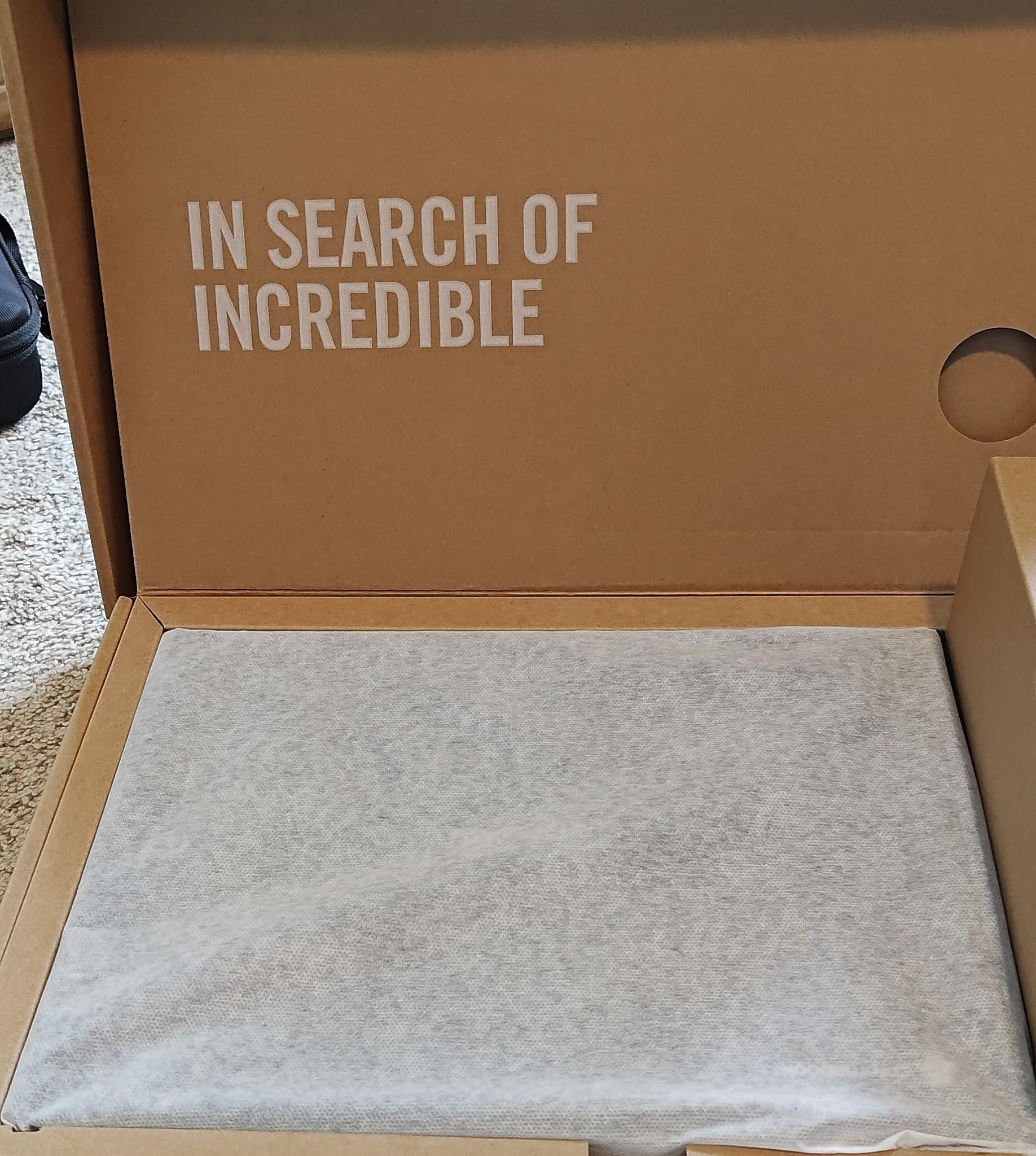 ASUS 14" 2-in-1 Chromebook - AMD Ryzen 3 7320C - 8GB RAM - 128GB SSD - LIKE NEW + FREE SHIPPING!