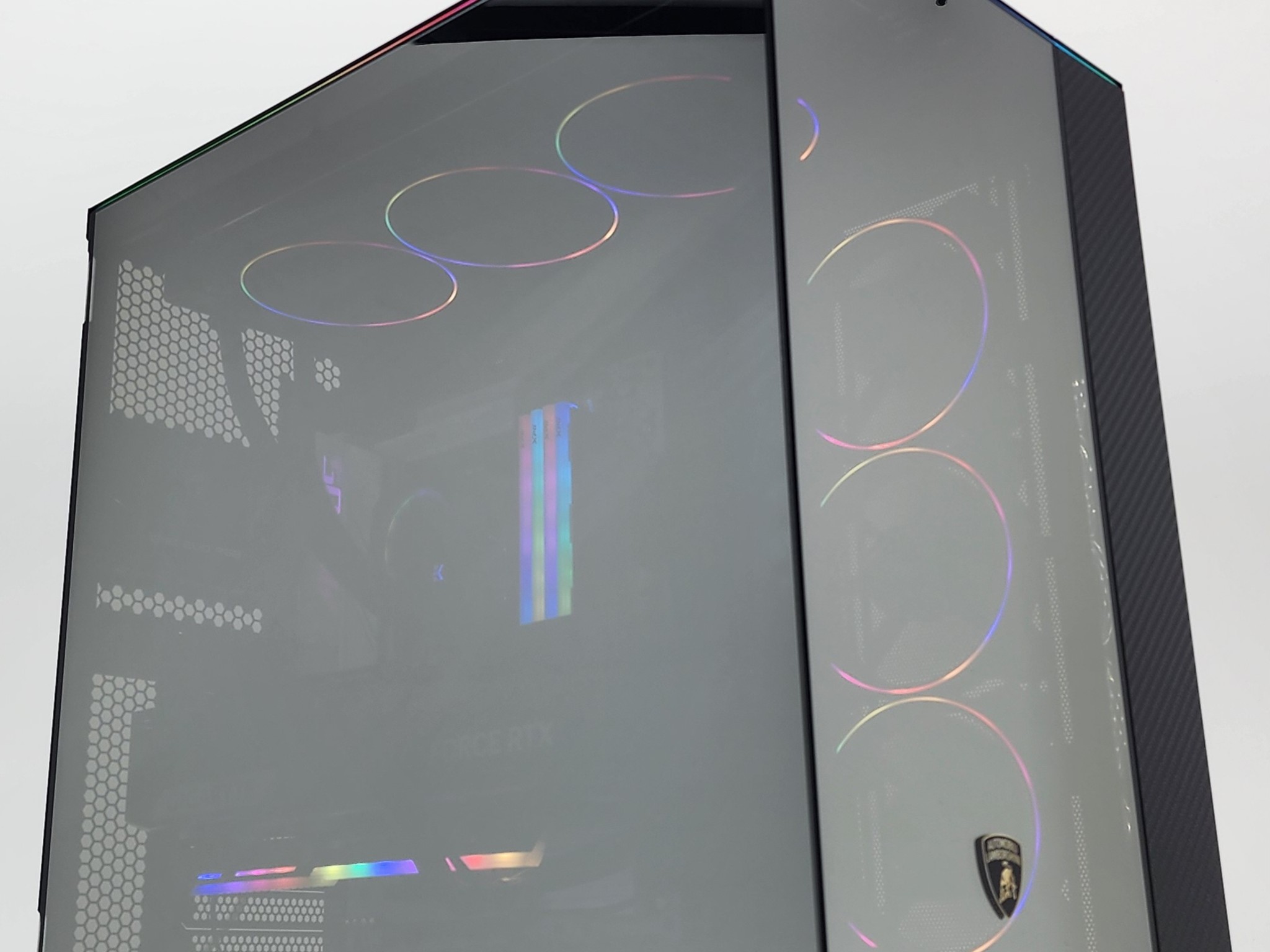 Gaming PC Ryzen 7 9800X3D 64GB RAM 4TB SSD RTX 5090 32GB Windows 11 Computer