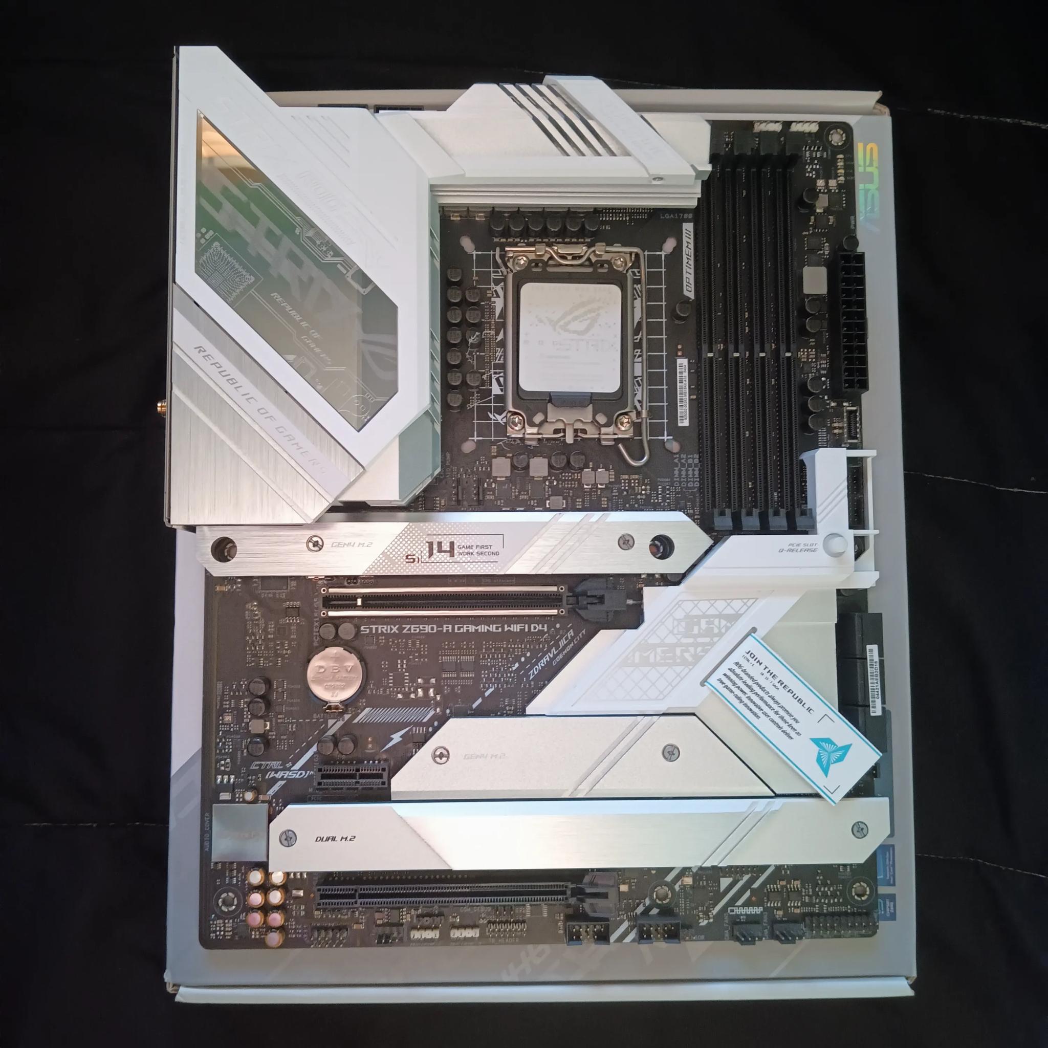 ASUS ROG STRIX Z690-A GAMING WIFI DDR4 LGA1700 Motherboard