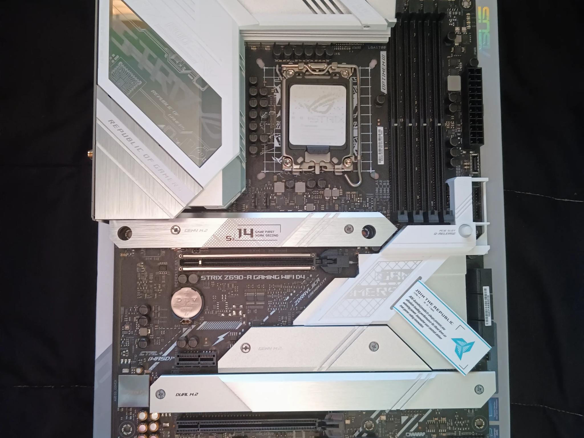 ASUS ROG STRIX Z690-A GAMING WIFI DDR4 LGA1700 Motherboard