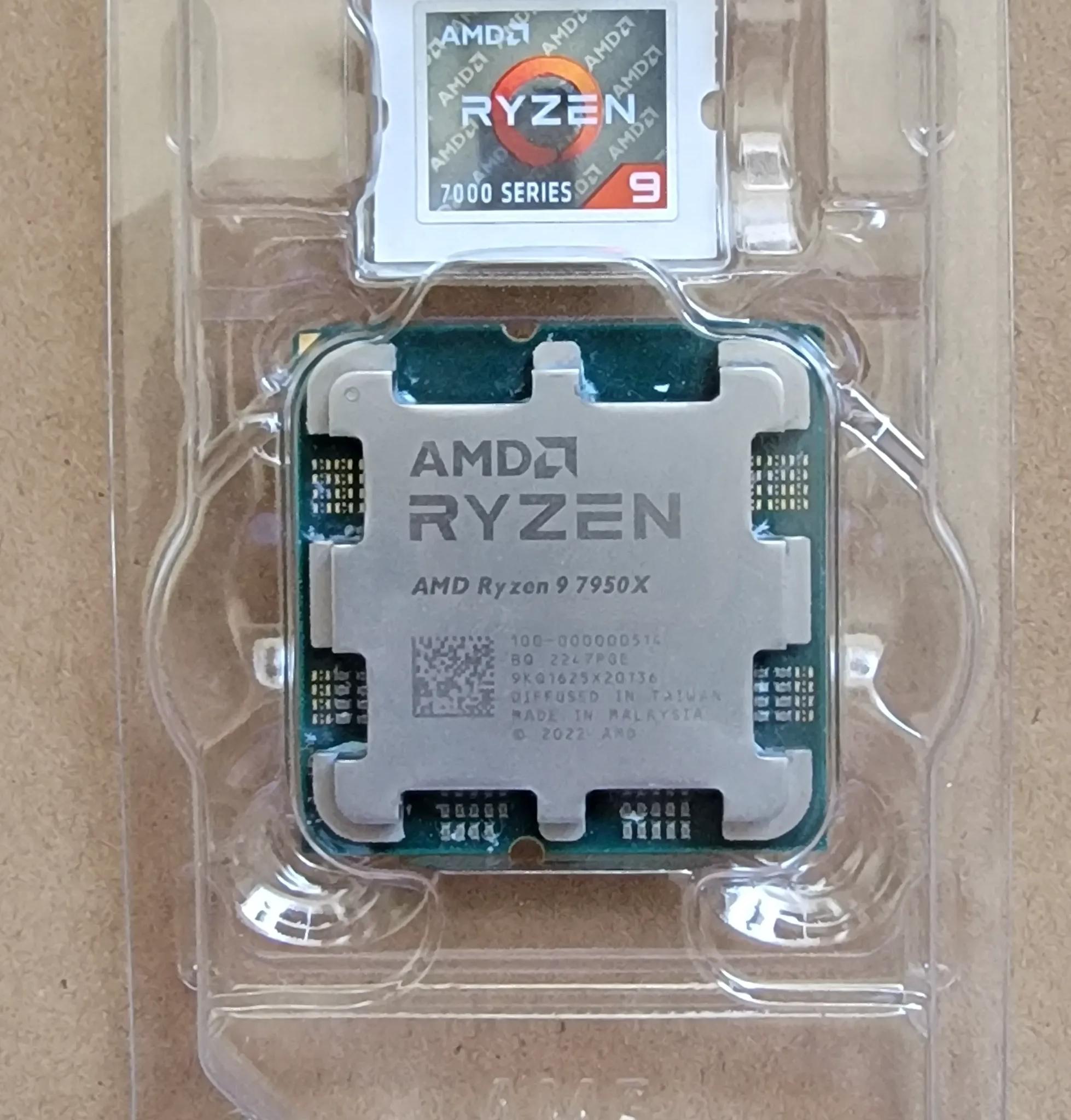 AMD Ryzen 9 7950X 16-Core, 32-Thread Unlocked Desktop Processor AM5 - USED