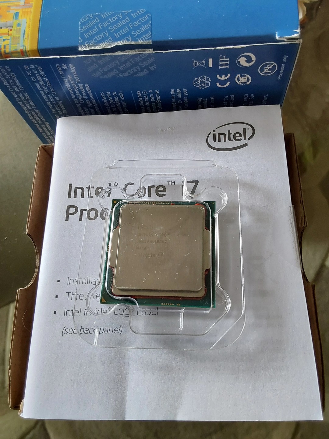 Intel i7 4790k 4.0GHz CPU and Heatsink/Fan in Original Retail Box