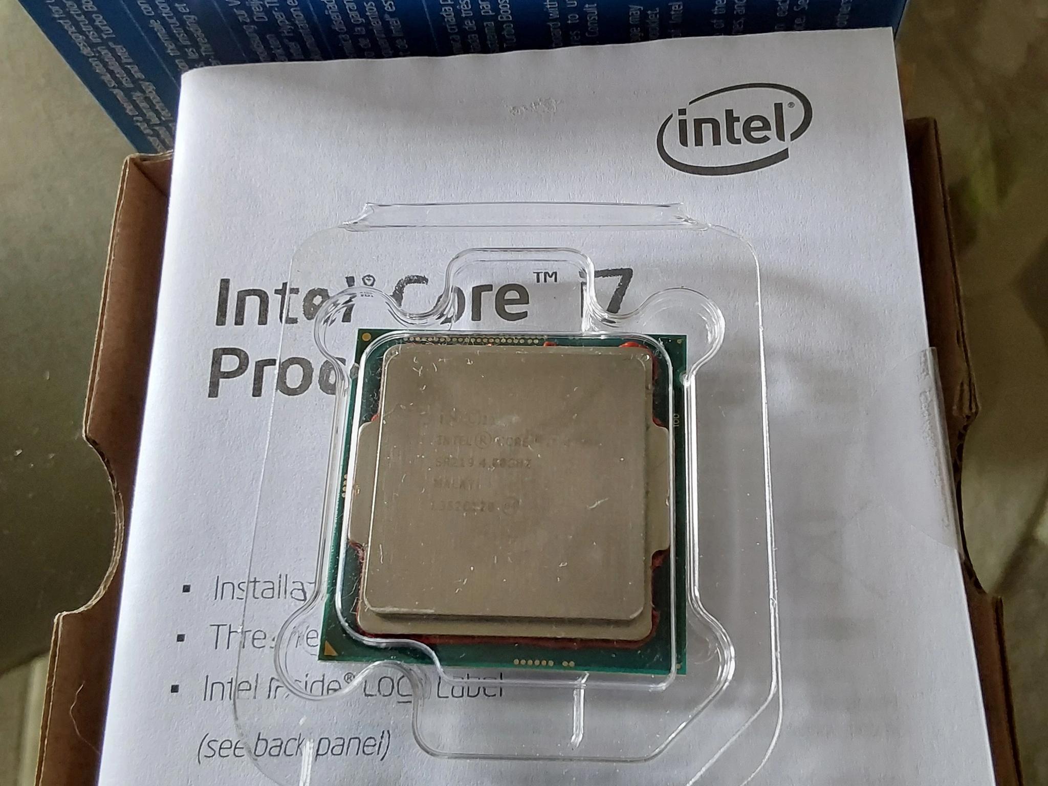 Intel i7 4790k 4.0GHz CPU and Heatsink/Fan in Original Retail Box