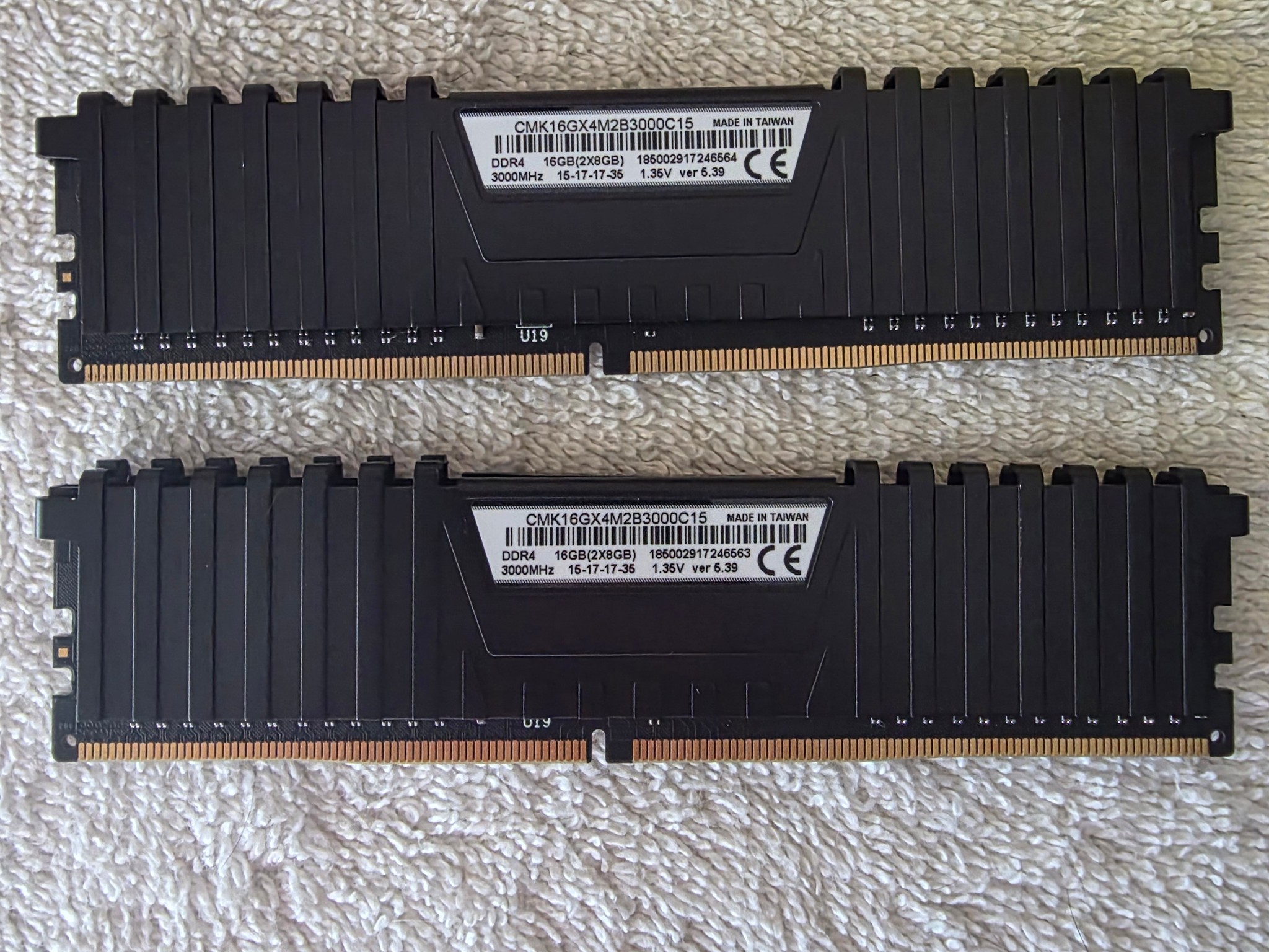CORSAIR Vengeance LPX 16GB (2 x 8GB) DDR4 3000 (PC4 24000)
