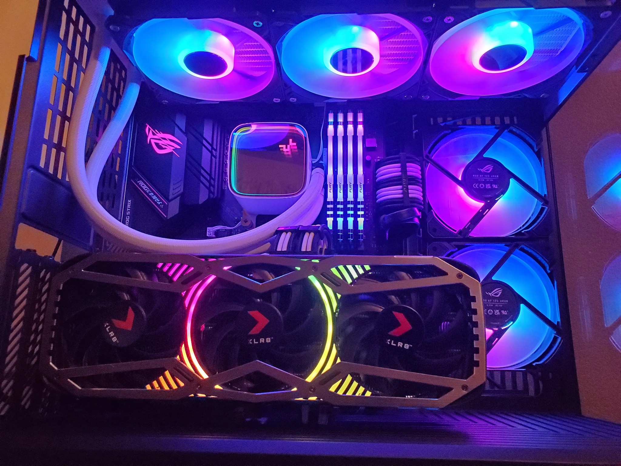Ryzen 7 5700X | RTX 3070 | 32GB Ram | 1TB M.2 NVME SSD