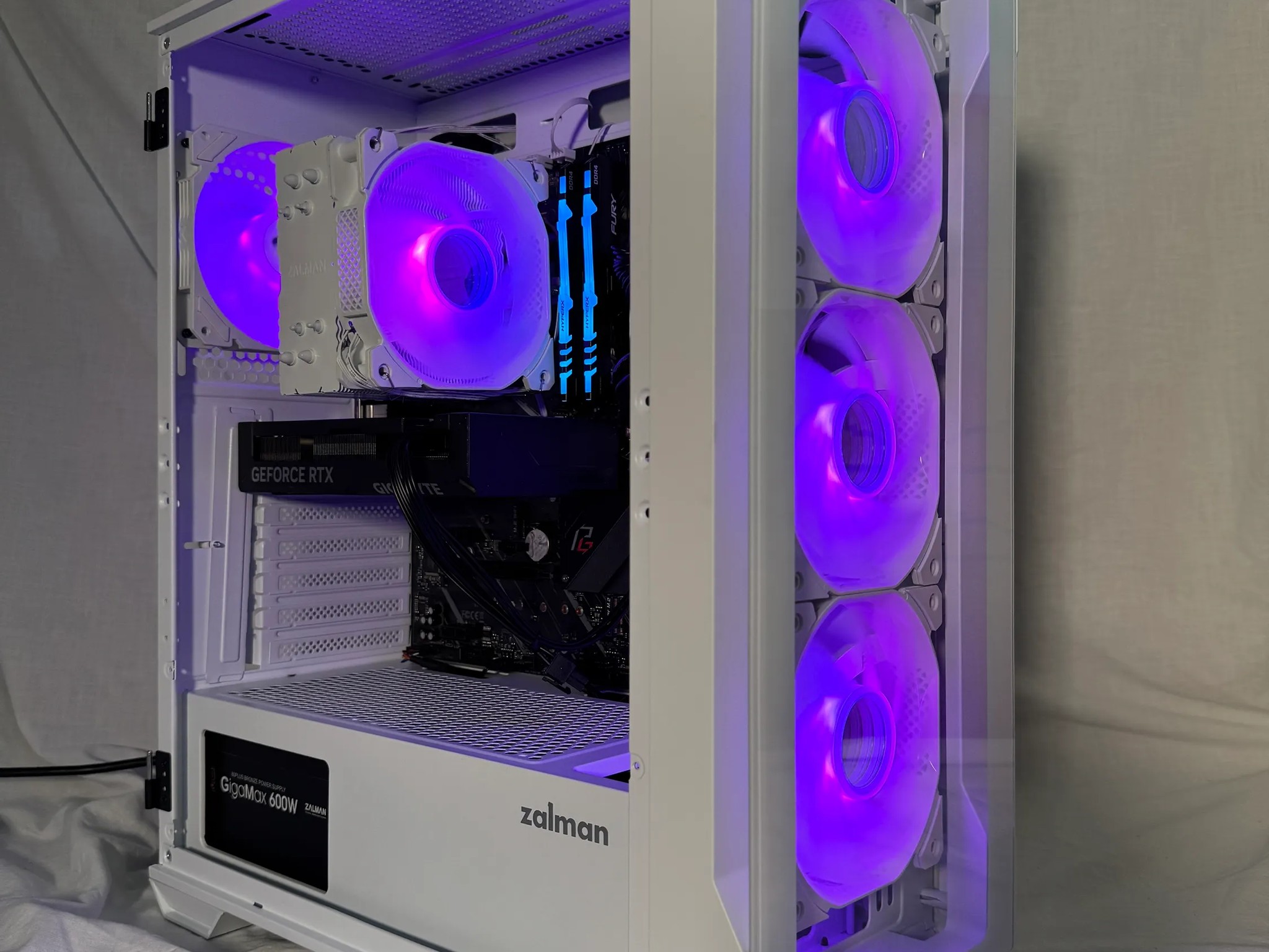 RTX 4060ti Ryzen 5700g Mid Range Performance PC