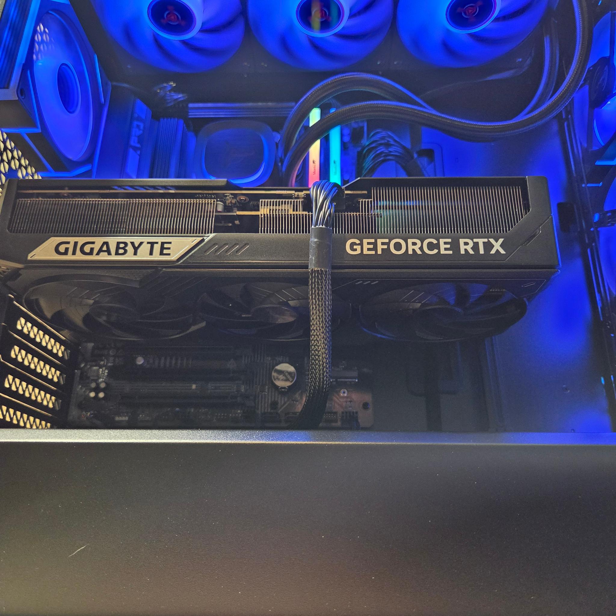 GeForce RTX 5090 Custom Gaming PC - Ryzen 7 9800X3D