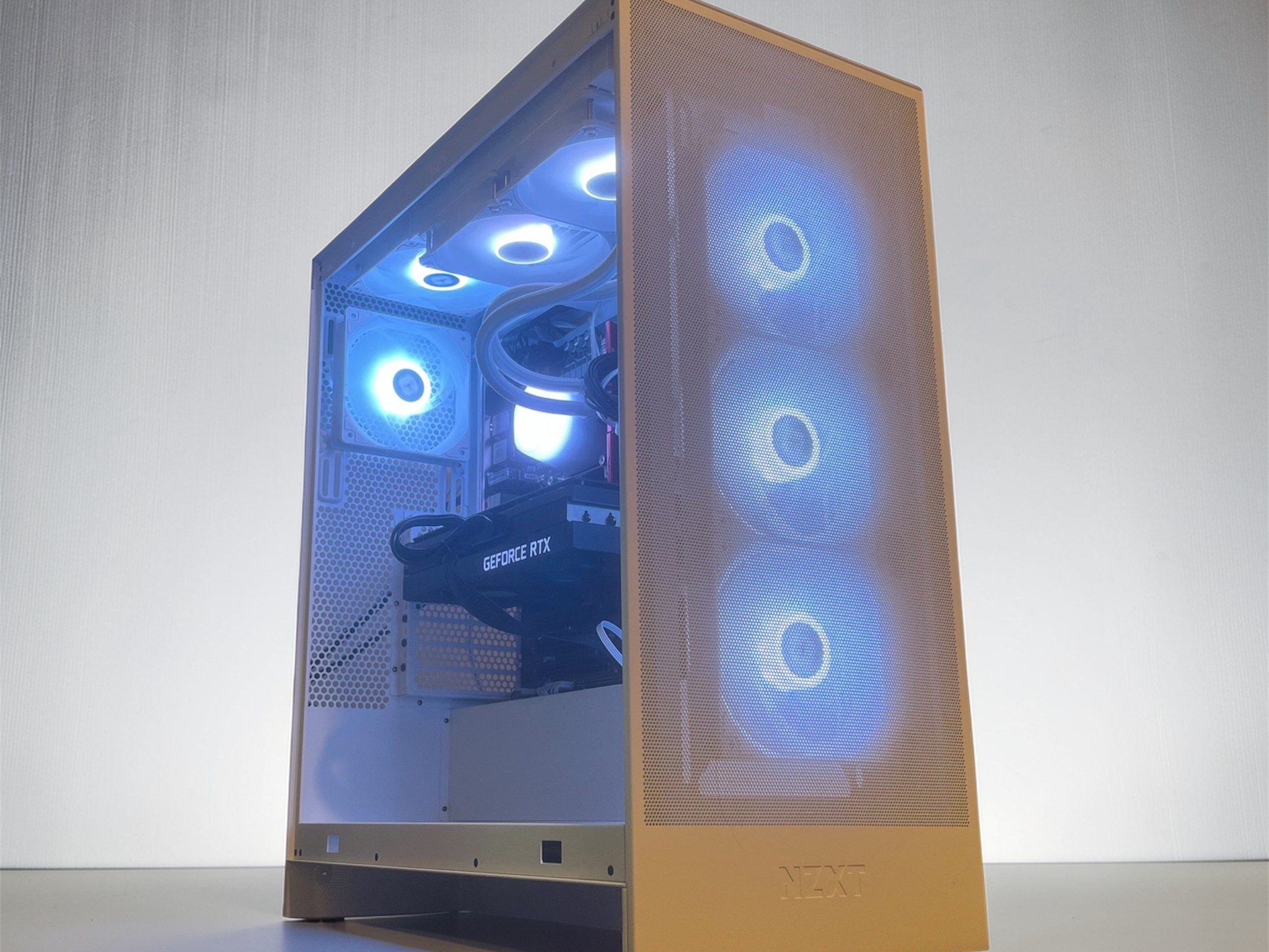 ARCLIGHT Gaming PC | RTX 3070 Ti & Intel i7 12700KF Gaming PC