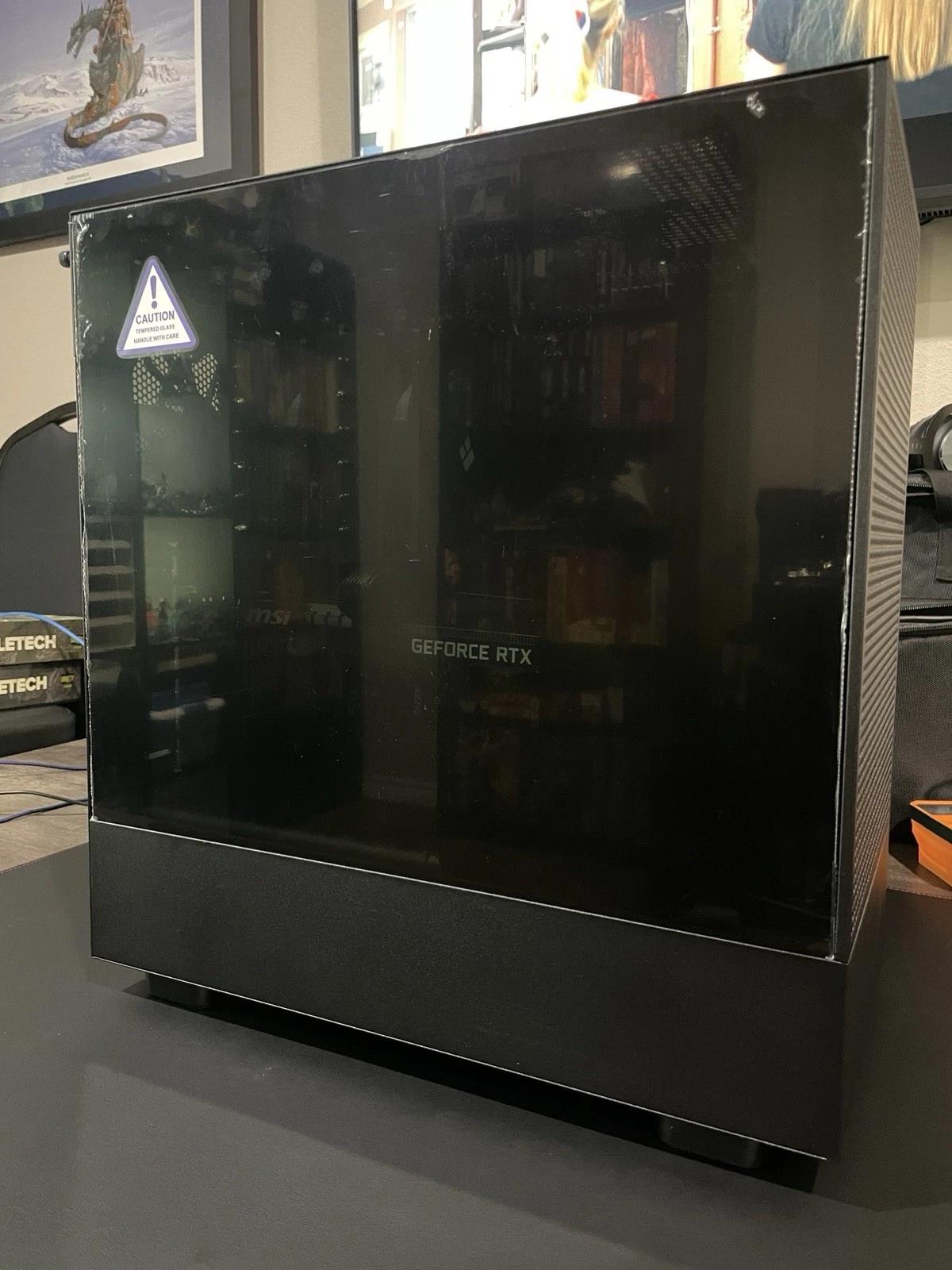 Stealth Gaming PC / Intel i5-12600KF / RTX 3060 / 16GB / 1TB / Windows 11 Pro