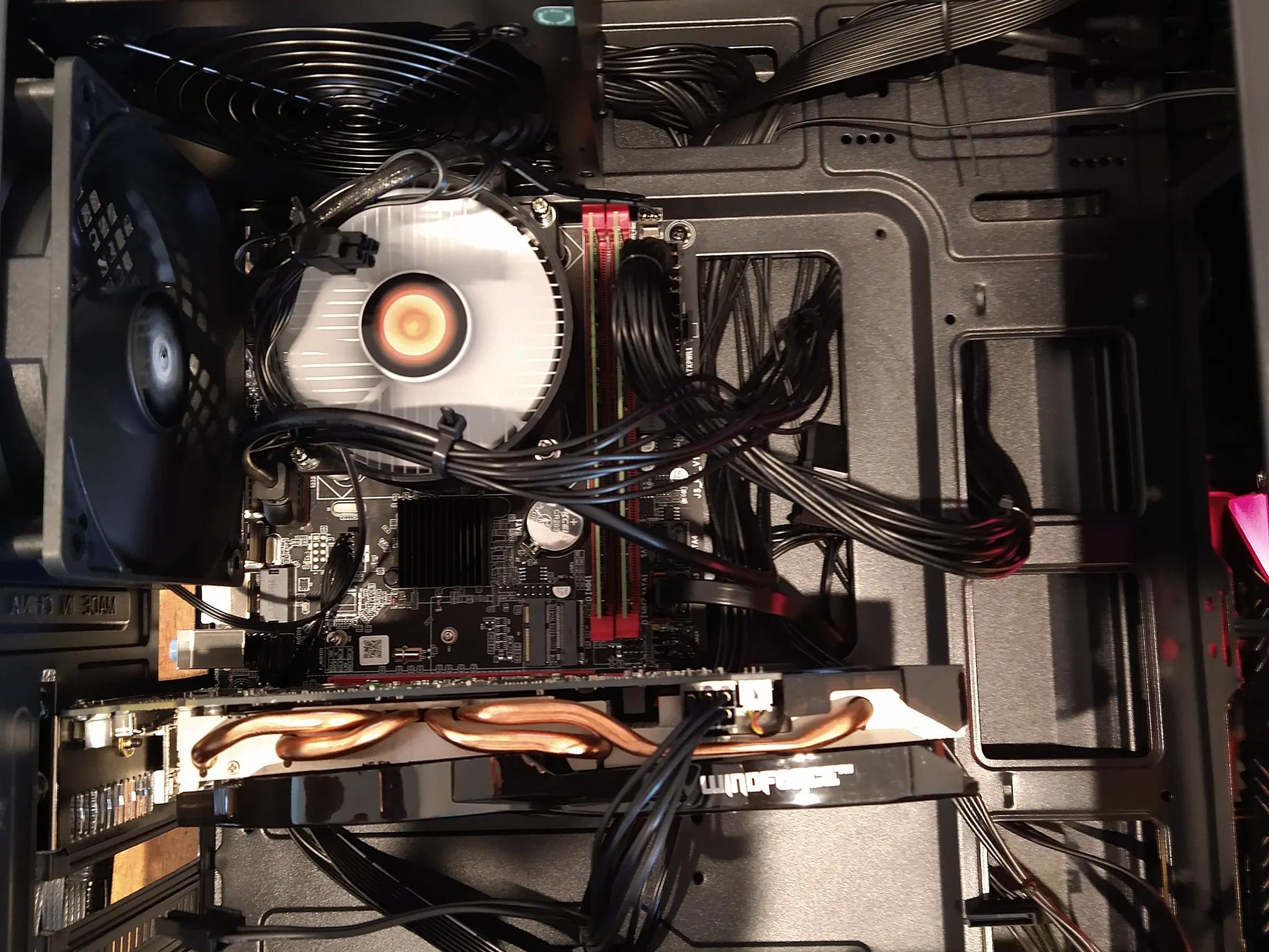 Nezuko Kamado Budget Gaming PC (i5-3570 + GTX 660) - 16GB Ram - 496 GB SSD - Windows 10