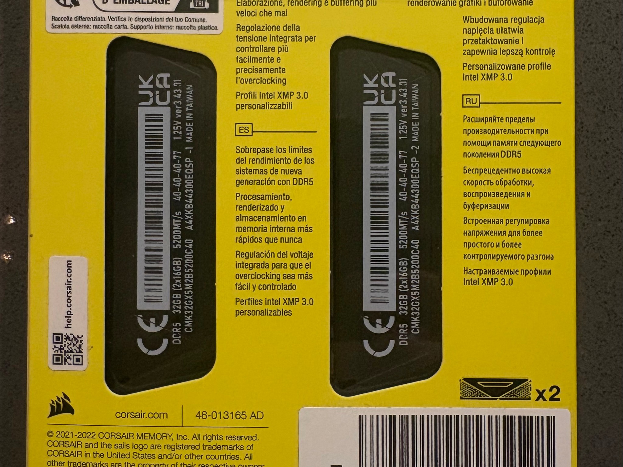 CORSAIR Vengeance 32GB (2 x 16GB) DDR5 DRAM 5200MHz CL40 Memory Kit — Black