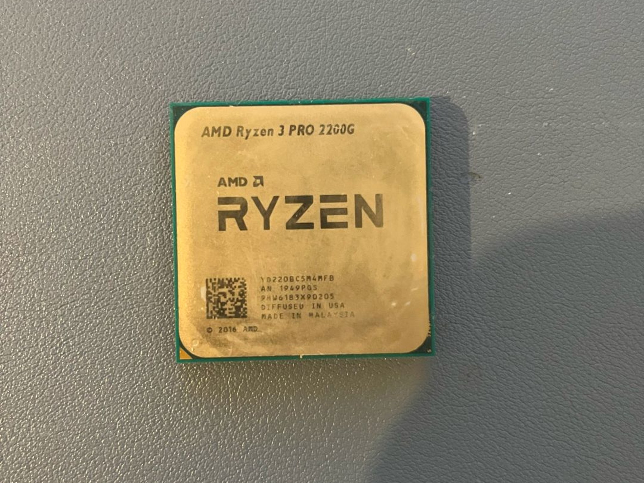 CPU Motherboard Combo | Ryzen 3 Pro 2200g | B450m HDV R4.0 | 8 GB RAM |