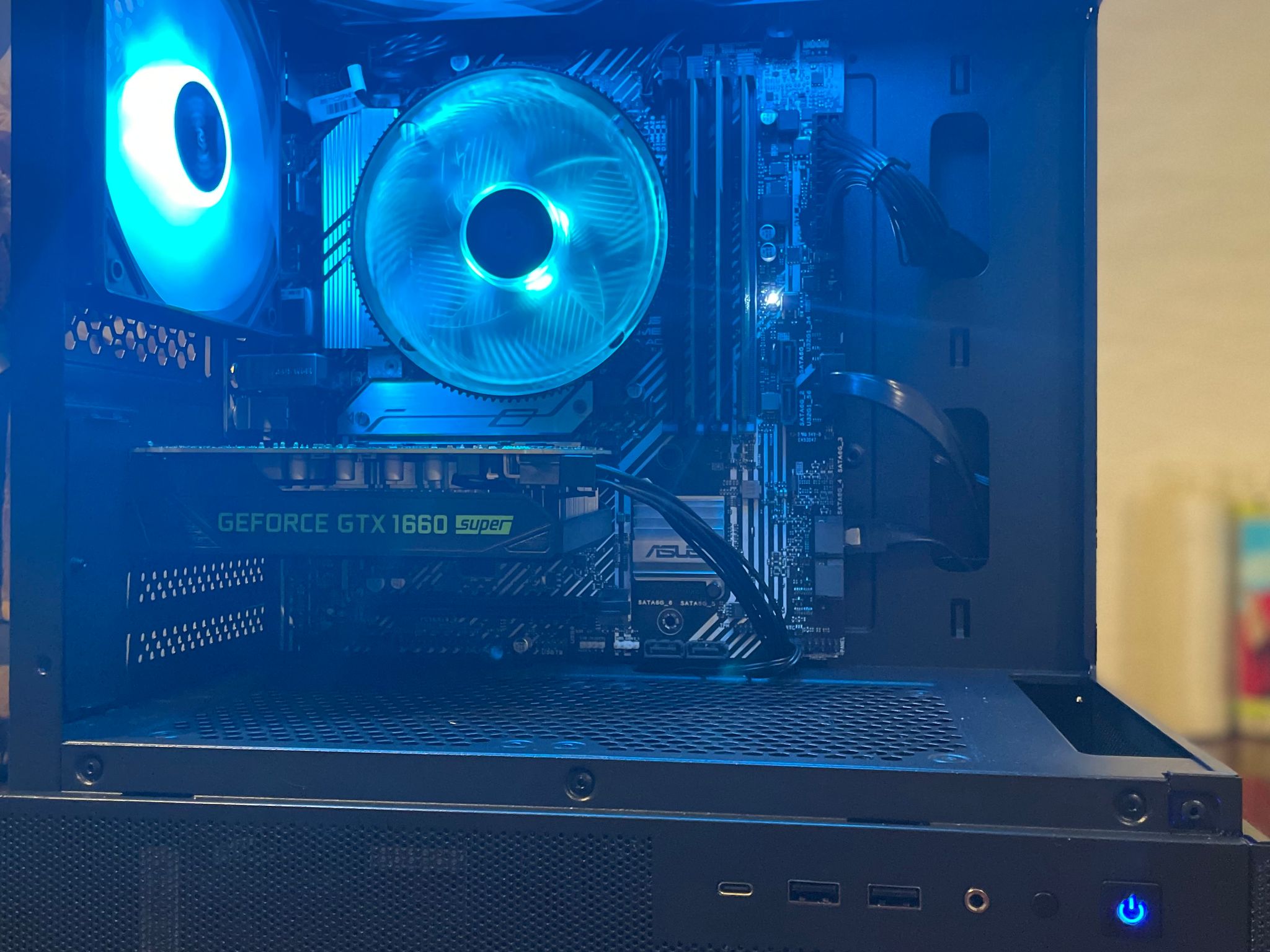 Gaming PC | GEFORCE 1660 SUPER | INTEL I5-10400| 24GB RAM | WINDOWS 11 | WIFI & BT