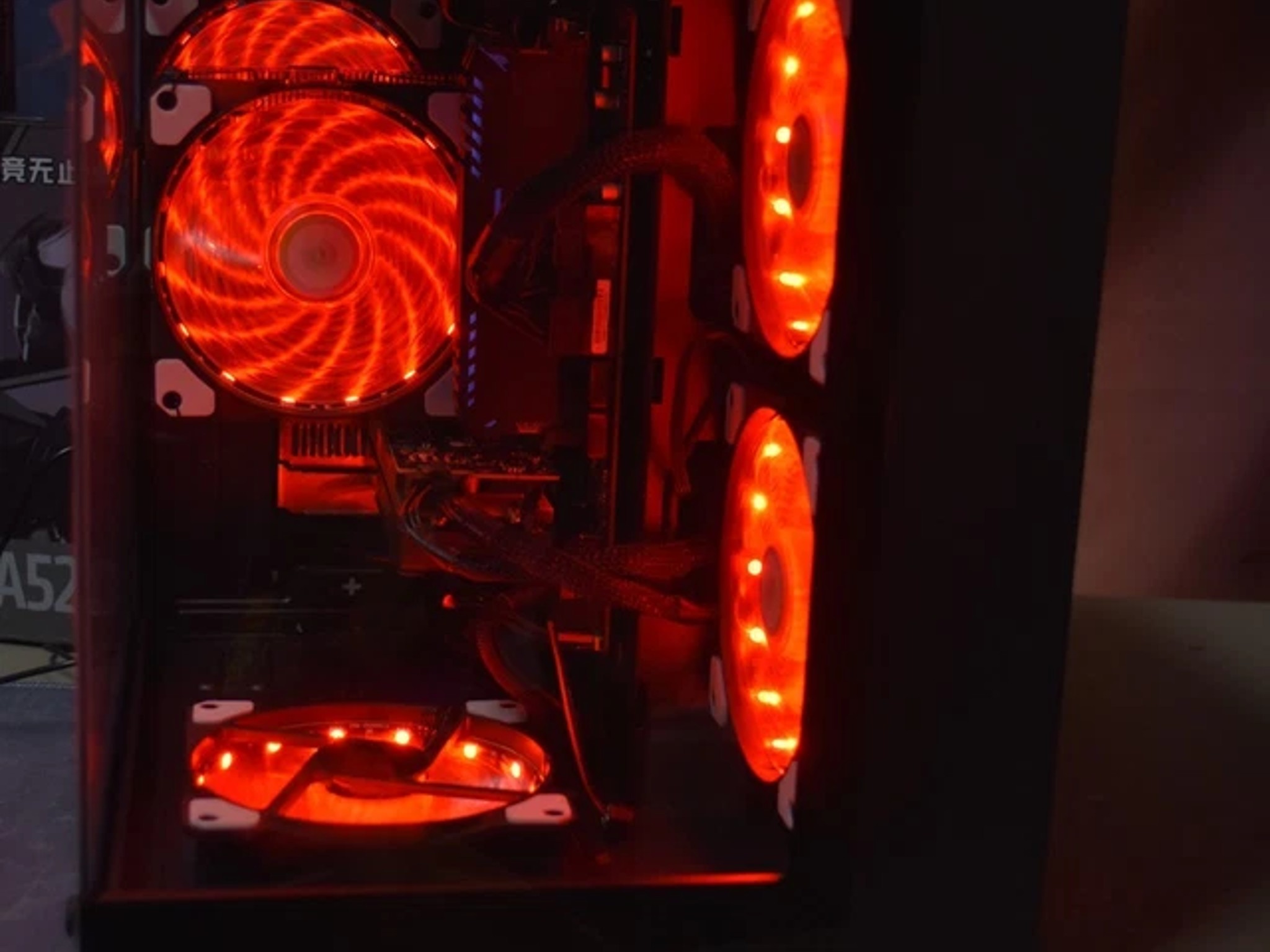 GAMING PC RYZEN 5 5500 RAM 16 GB GPU RTX 5050 8GB 1TB NVME 700 watts
