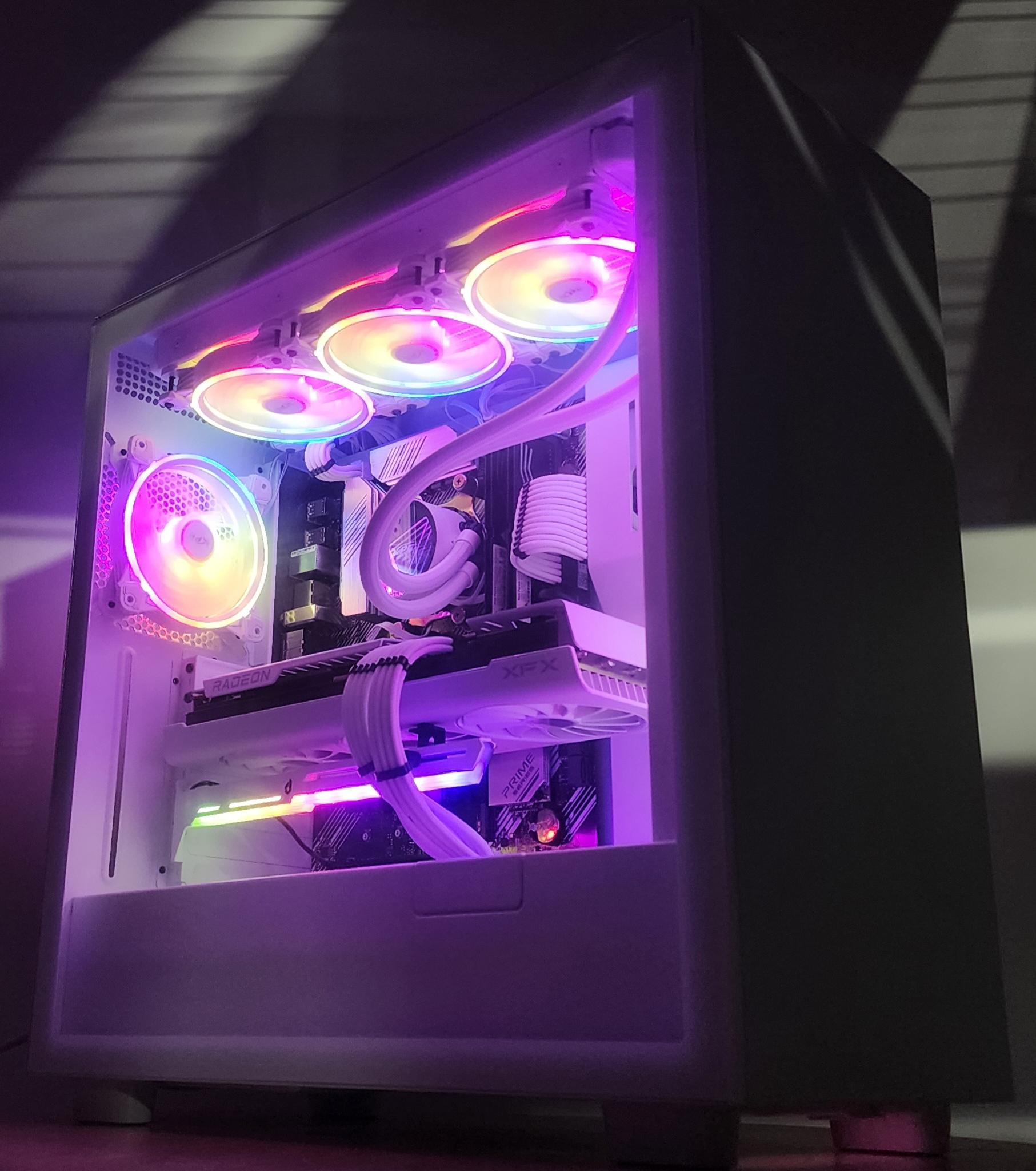 Gaming PC Ryzen 7 5700X 16GB RAM 1TB SSD RX 7800 XT 16GB Windows 11 Computer