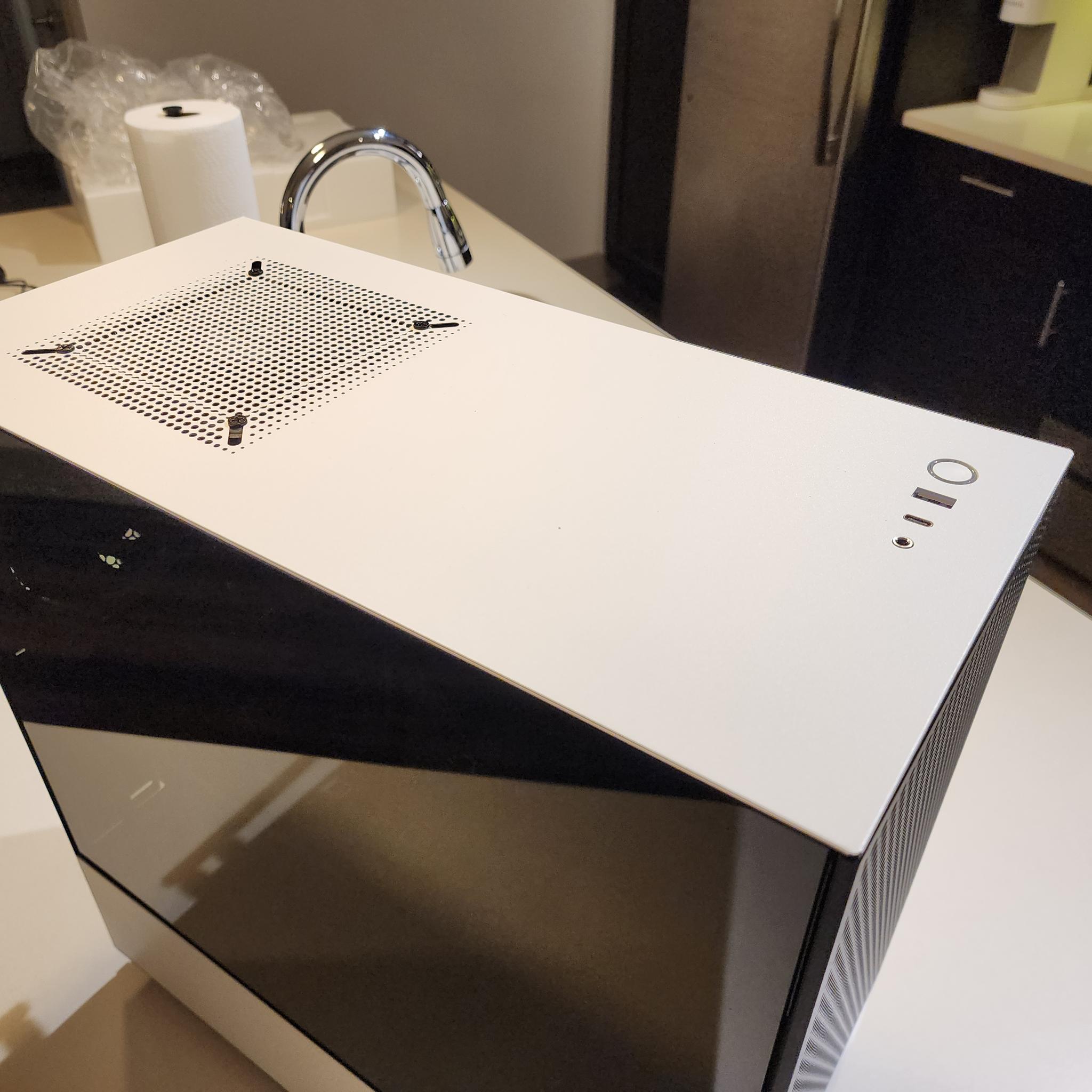 NZXT Case | i9-12900K Hexadeca-Core | EVGA 3080 10GB | 32GB RAM