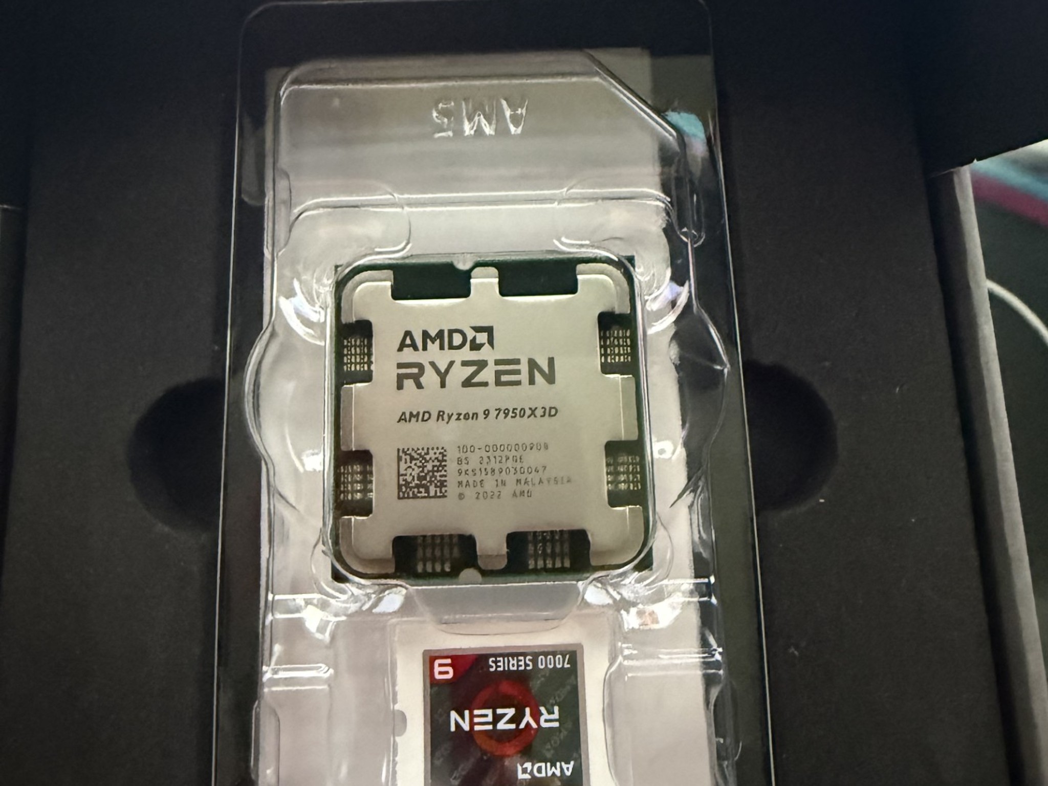 AMD Ryzen 9 7950X3D