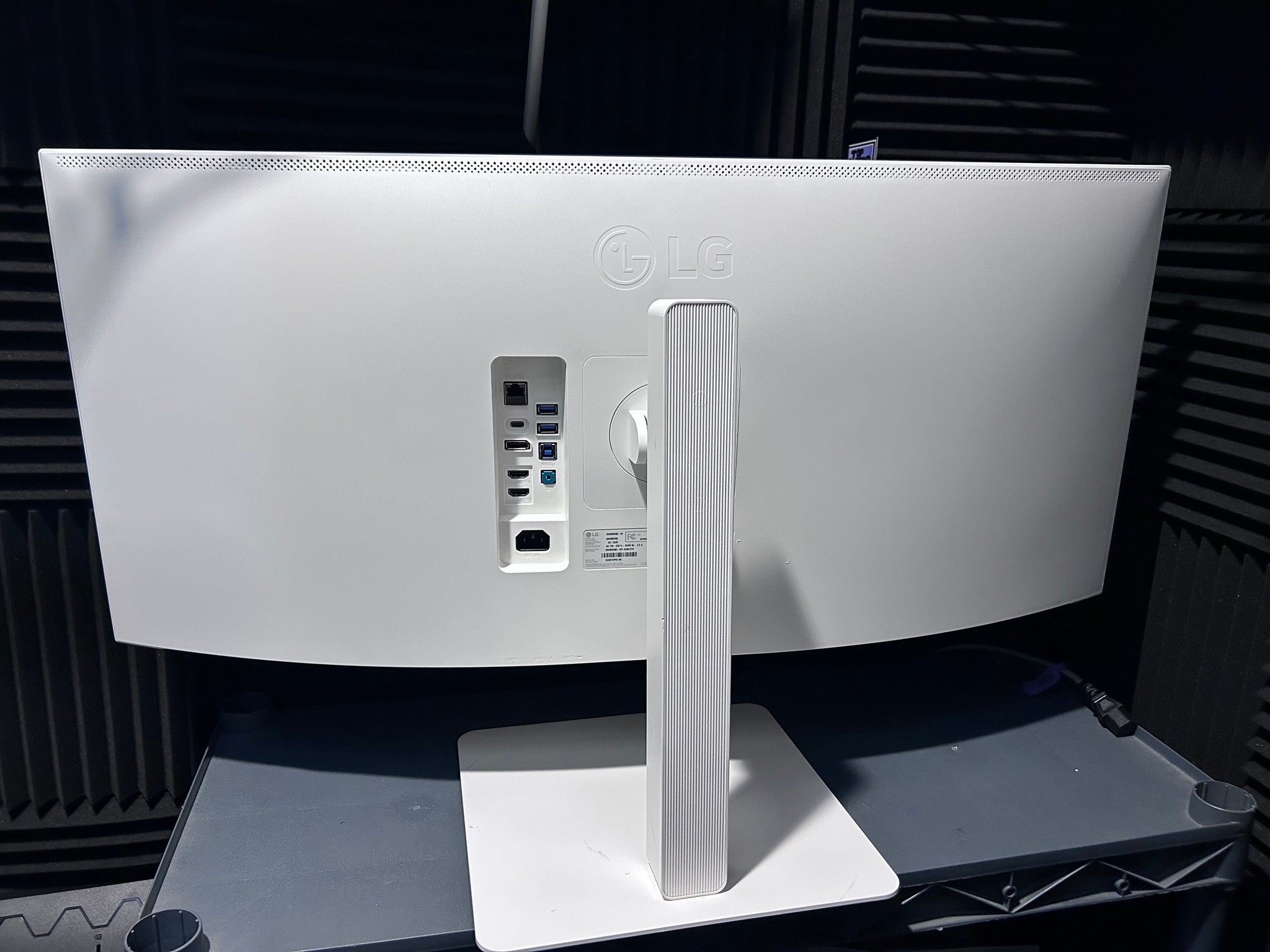 LG 38" UltraWide (3840 x 1600p) 144Hz (Nano-IPS) (21:9) Curved Screen Monitor