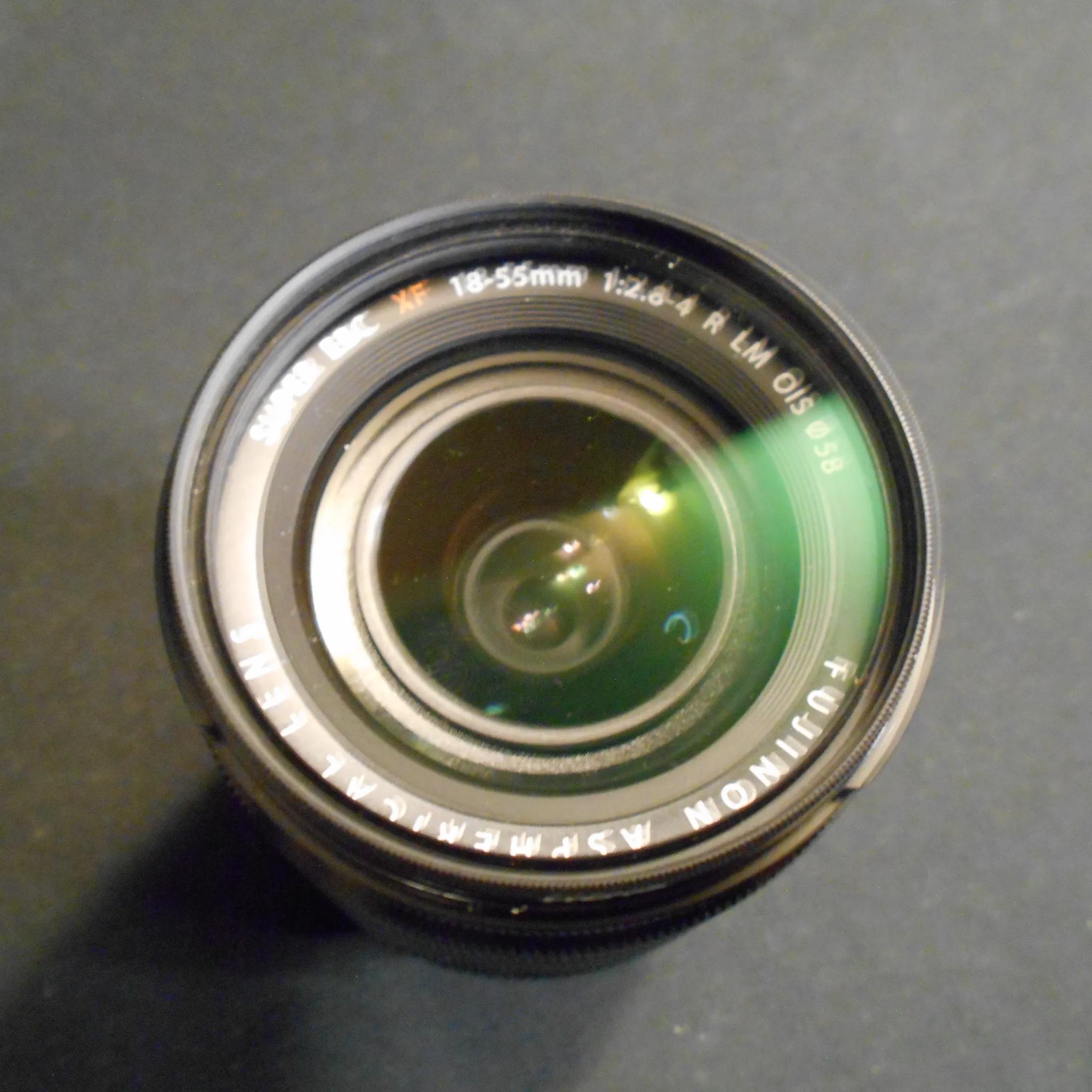 FUJIFILM XF 18-55mm F2.8-4 R LM OIS Lens With Case