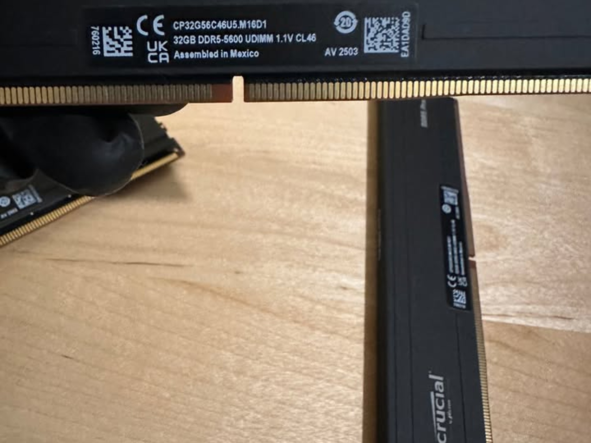 Crucial Pro 128GB DDR5-5600 CL46 (4x32GB) — Very Light Use