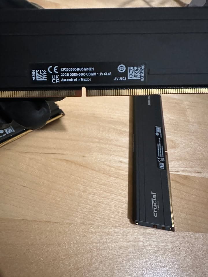 Crucial Pro 128GB DDR5-5600 CL46 (4x32GB) — Very Light Use