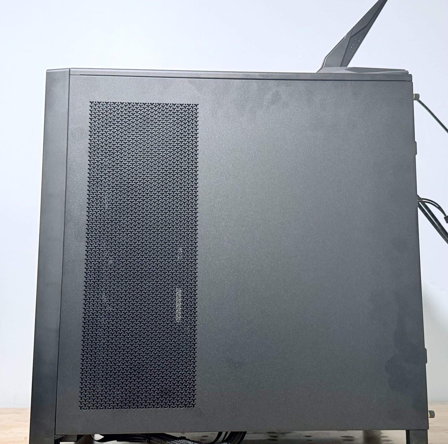 Corsair 4000D RTX 5070 OC 12GB