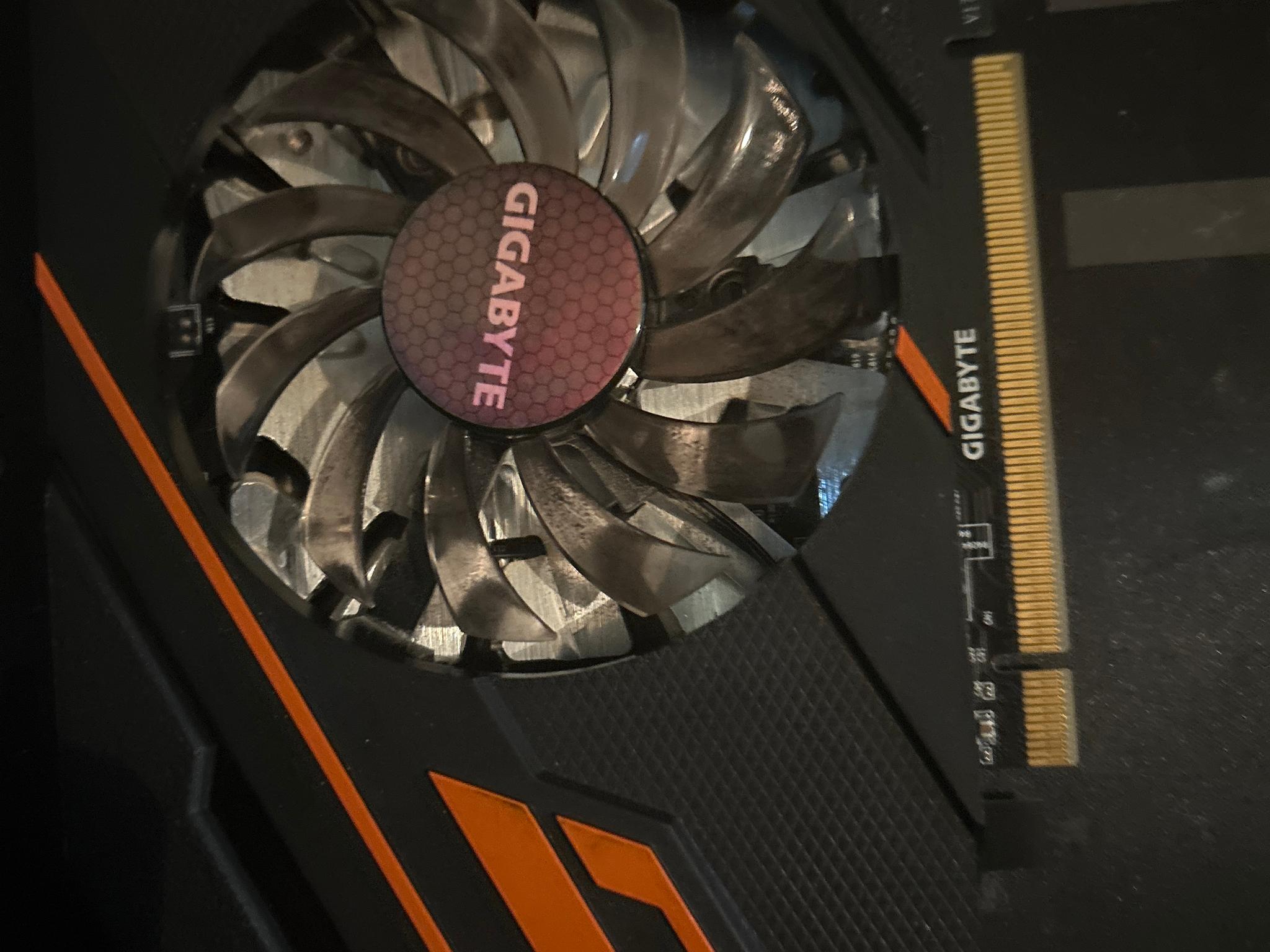Gigabyte GT 1030 GDDR5