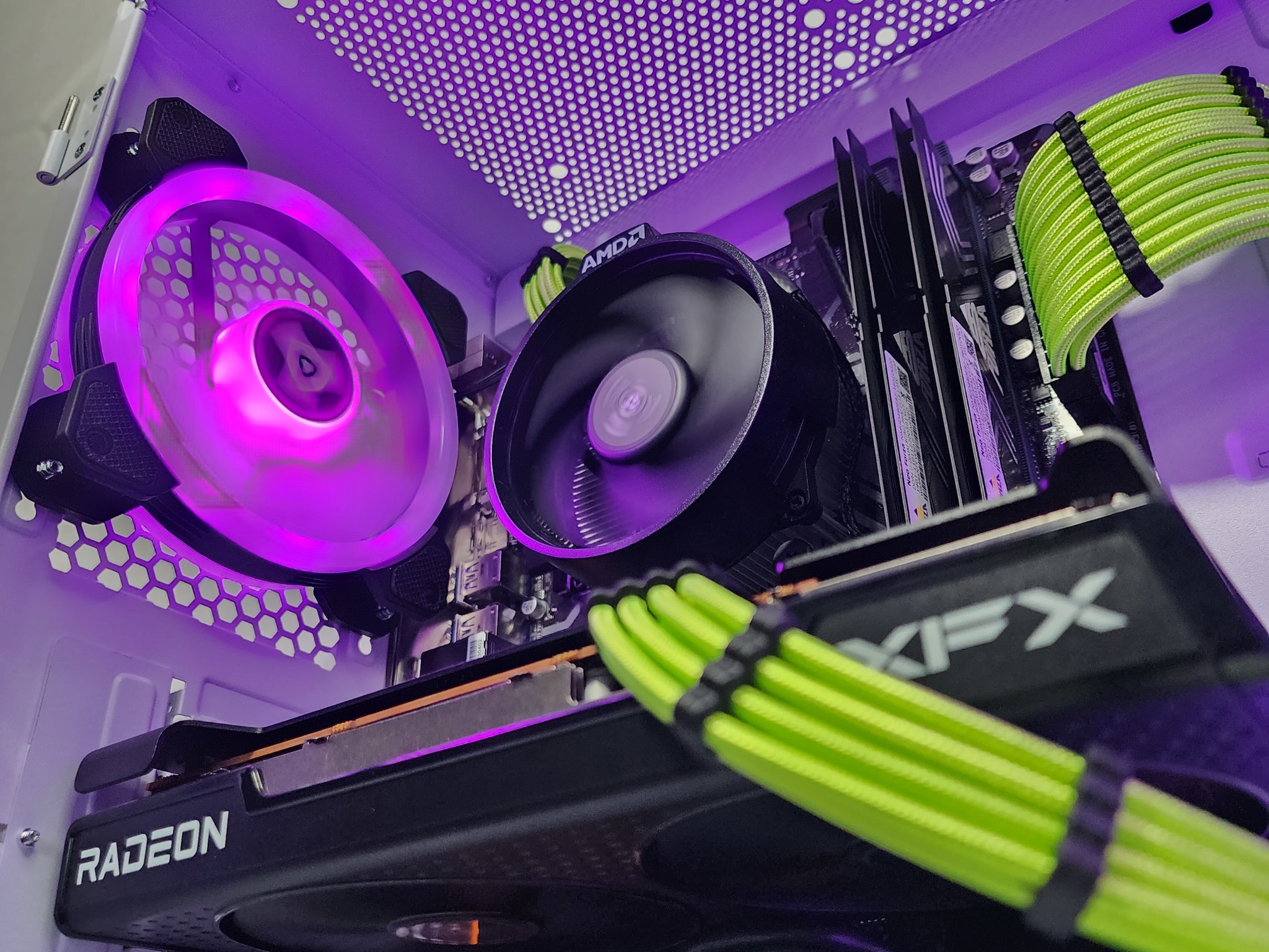 💜💚 RX 6600 // Ryzen 5 4500 // 16GB 3600MHz // 1TB NVMe Gen3