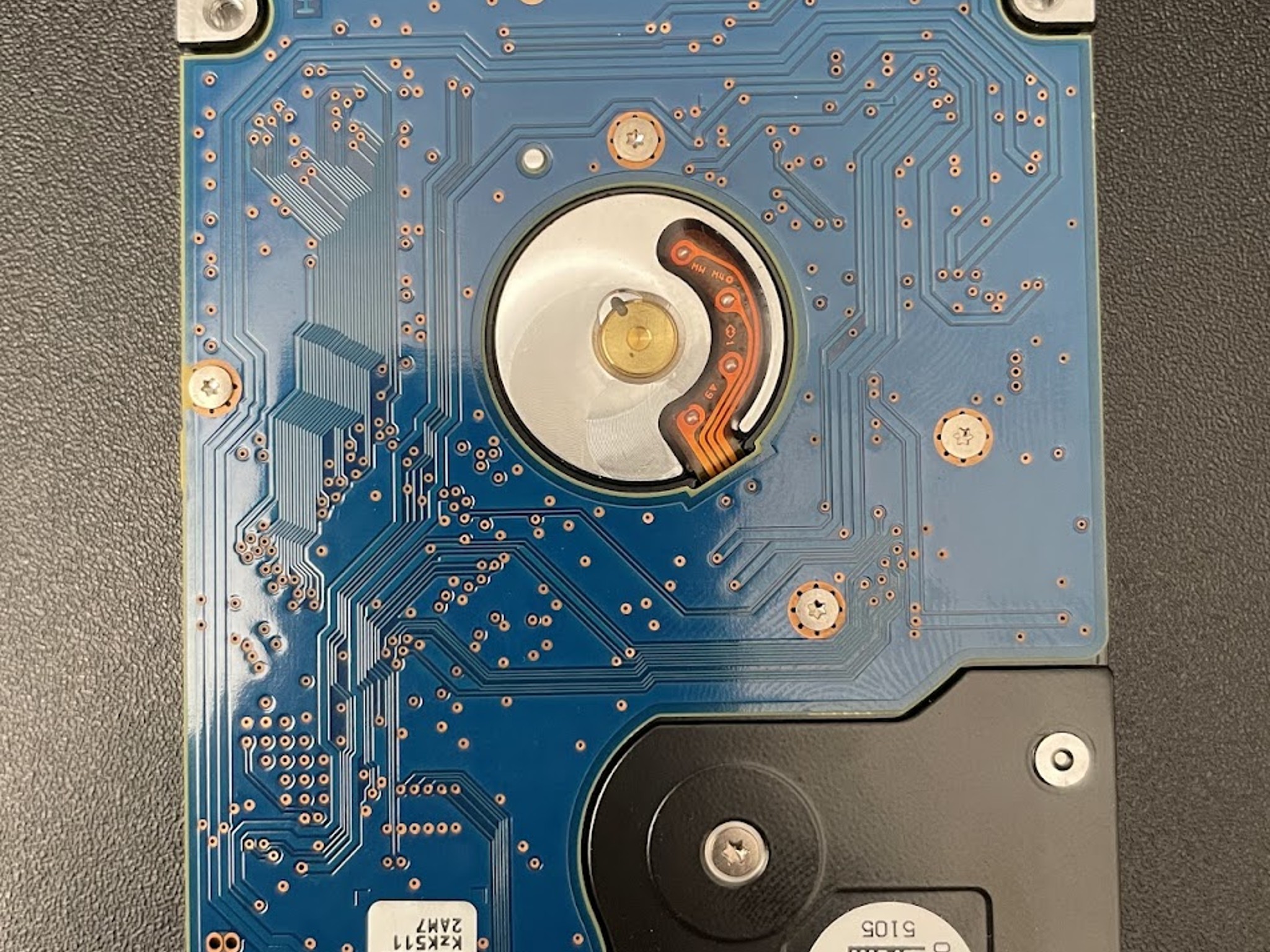 USED - HGST Travelstar 7K1000 2.5-Inch 1TB 7200 RPM SATA III 32MB Cache Internal Hard Drive