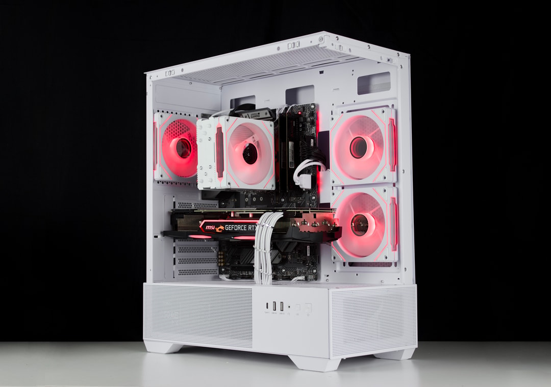 ゲーミングPC i7-9700K RTX2070Super 16GB 白 🧊❄️🧊 White Gaming PC – RTX 2080 8G, i7 9700K, 16GB RAM, 960GB