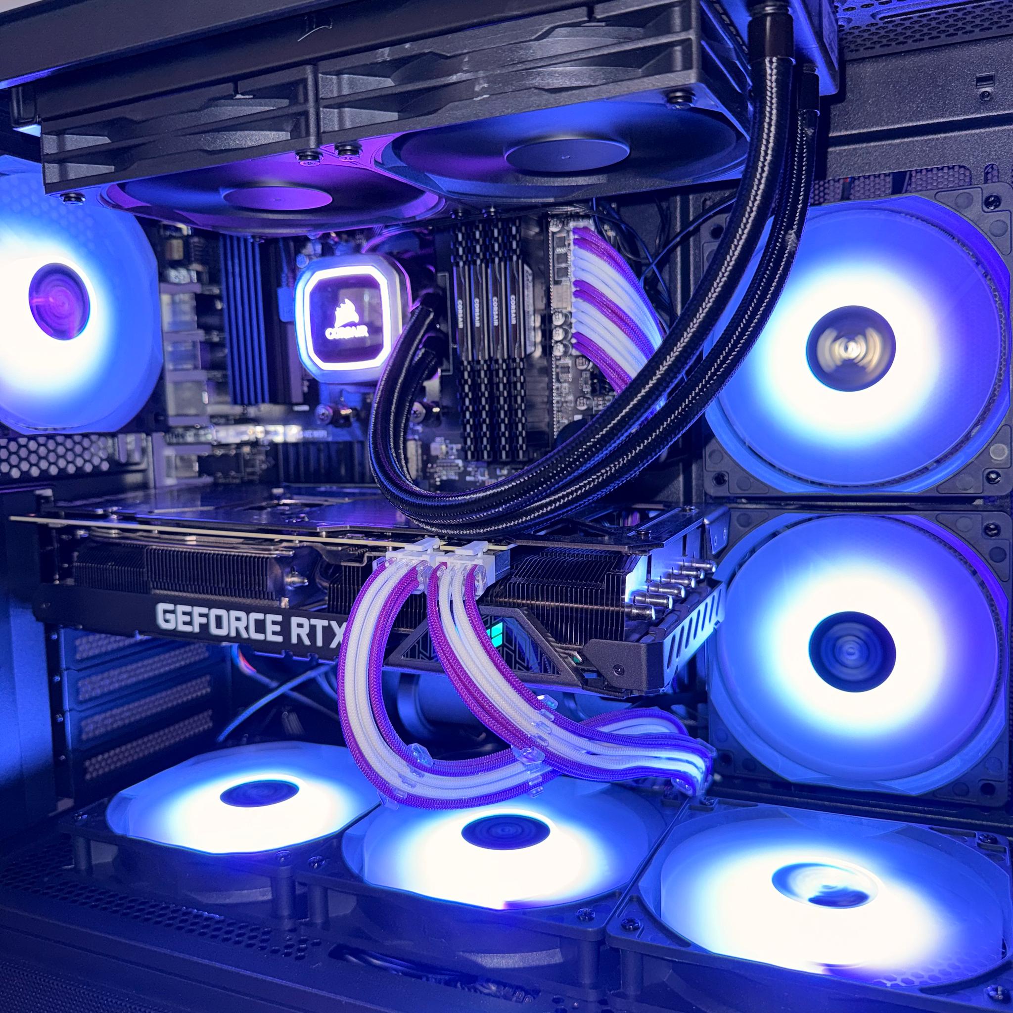 ⚪Mist⚪ | 300+ fps fortnite | Ryzen 7 5700x | 3070ti triple fan