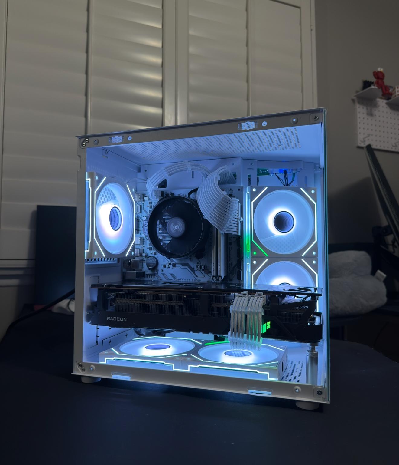 1440p COMPACT GAMING PC | 6700xt | RYZEN 5 5600 | 32GB RAM | 1TB M.2