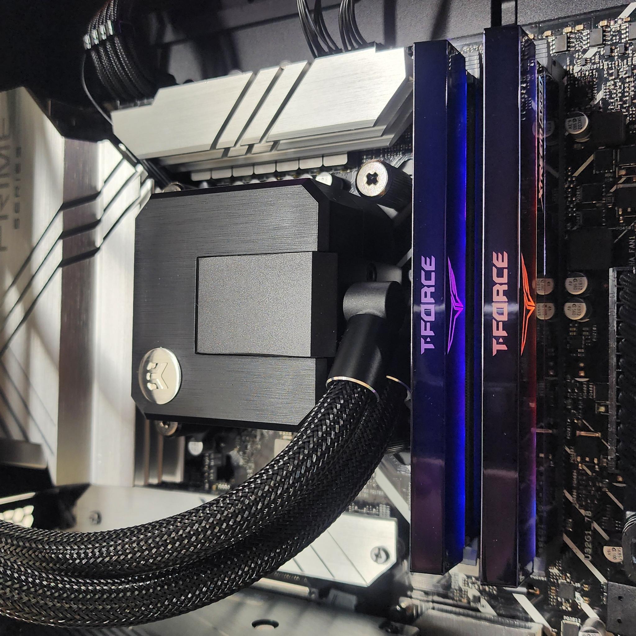 Gaming PC i9-12900KF 32GB RAM 1TB SSD RTX 3070 8GB Windows 11 Computer