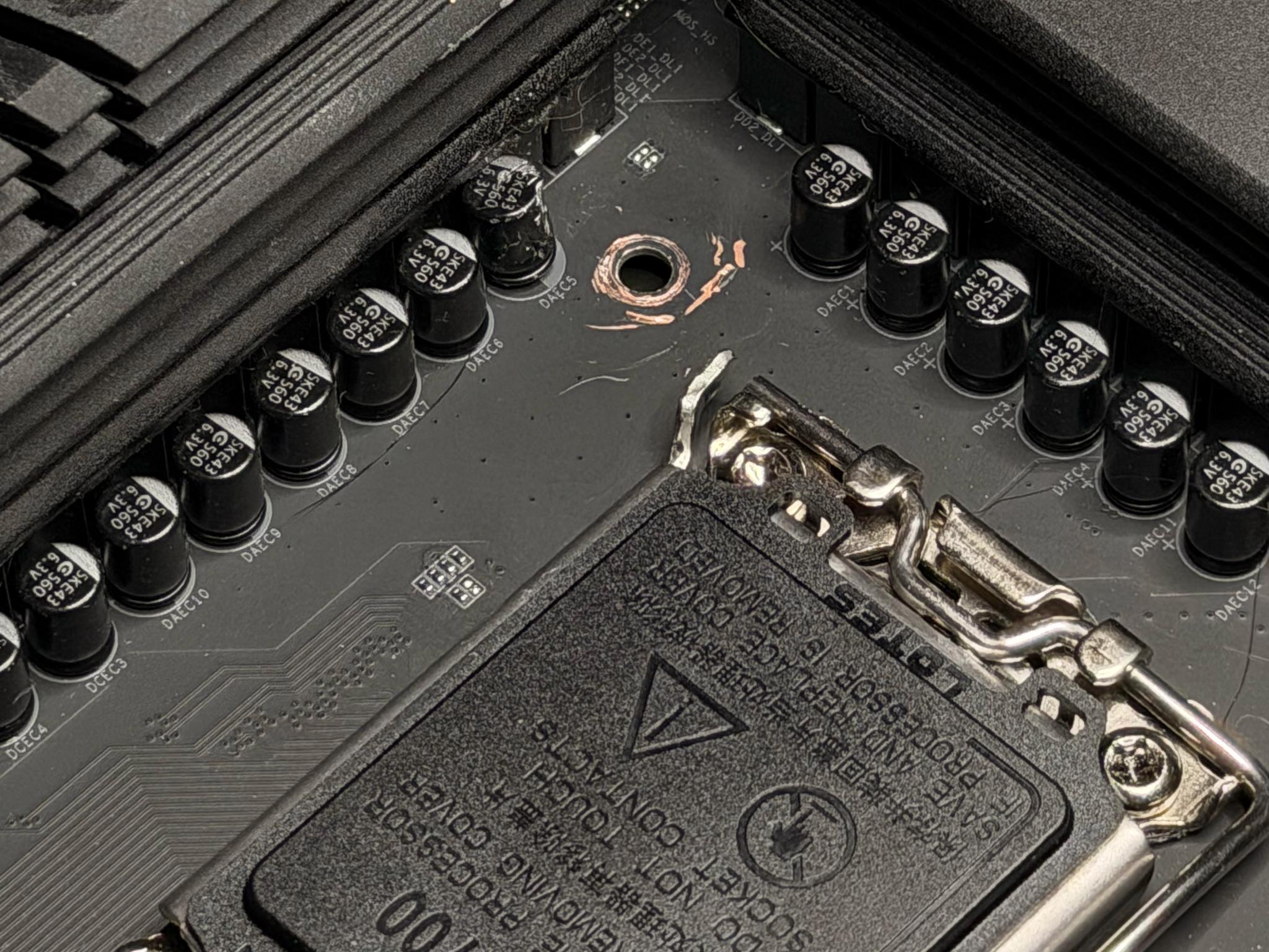GIGABYTE Z790 EAGLE AX - Image 3