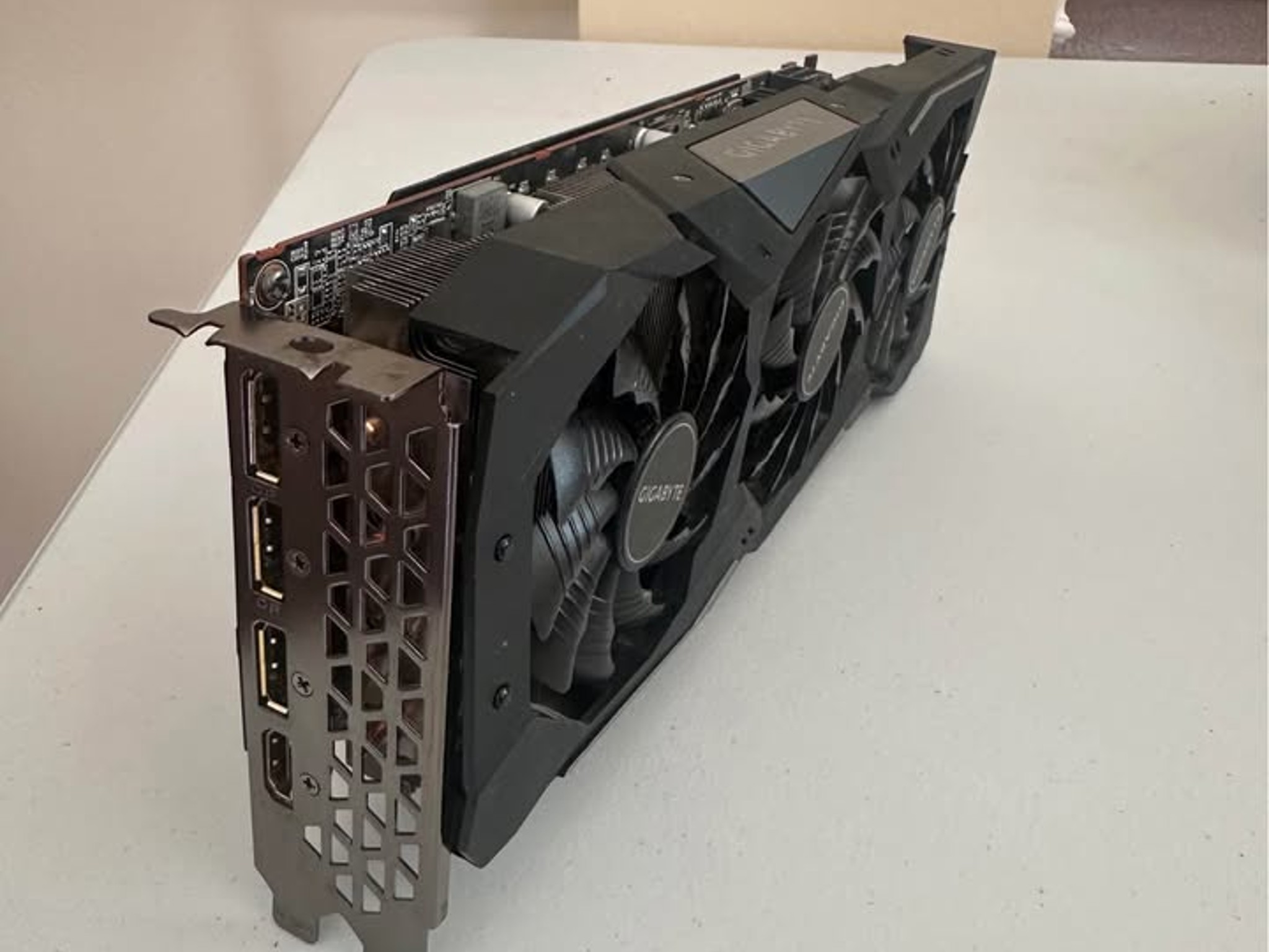 GIGABYTE Radeon RX 5600 XT Gaming OC 6G GDDR6