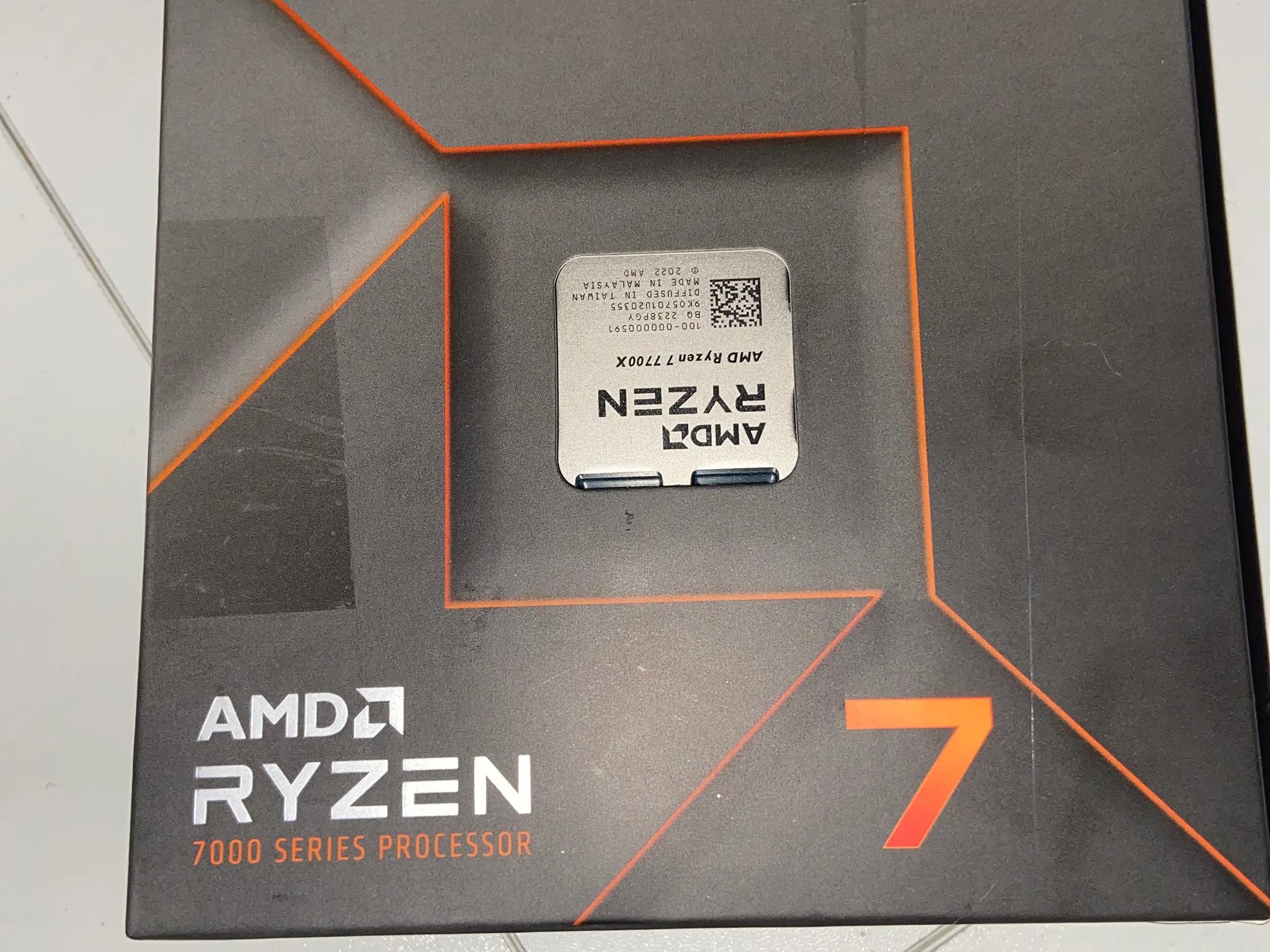AMD Ryzen 7 7700X