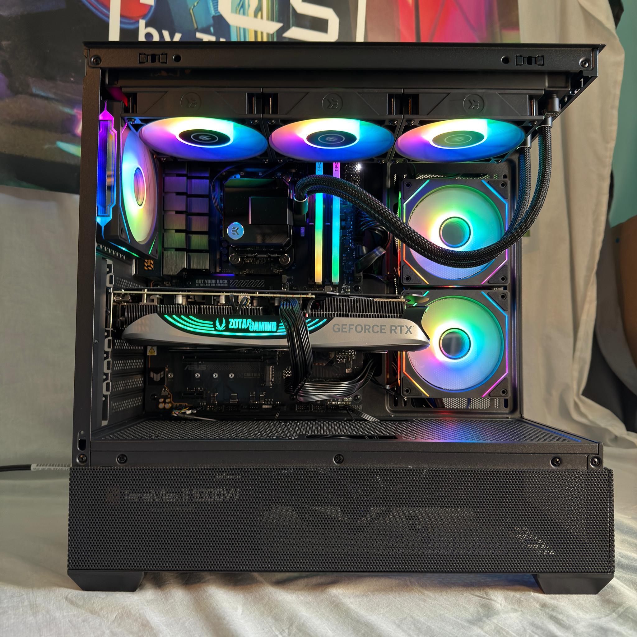 RTX 4070TI And Ryzen 7 9700X Gaming PC
