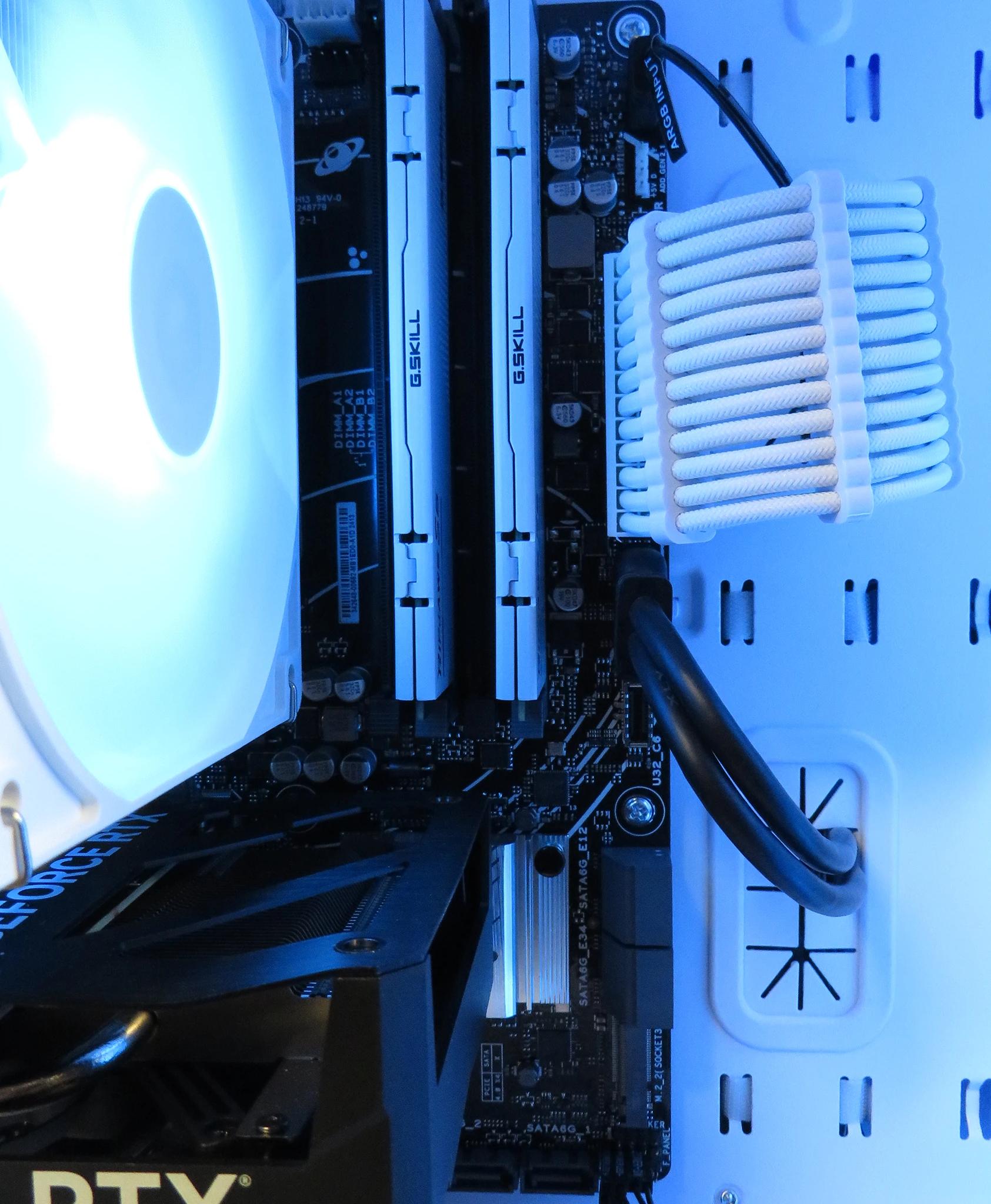 Gaming and Streaming PC Ryzen 5 7600f + RTX 4060