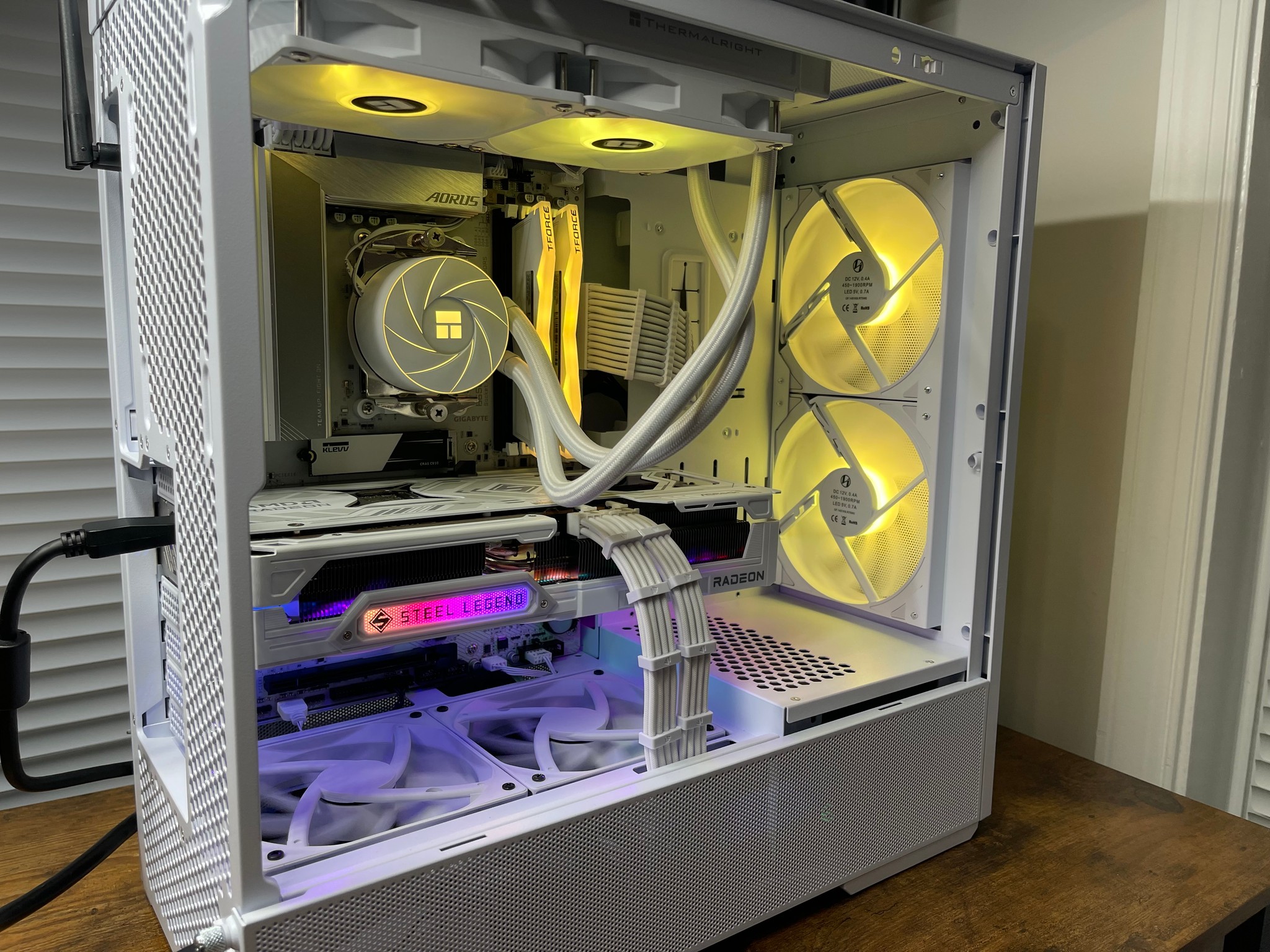 ❄️ICE KING❄️7600X3D❄️9070 XT 16GB❄️1TB