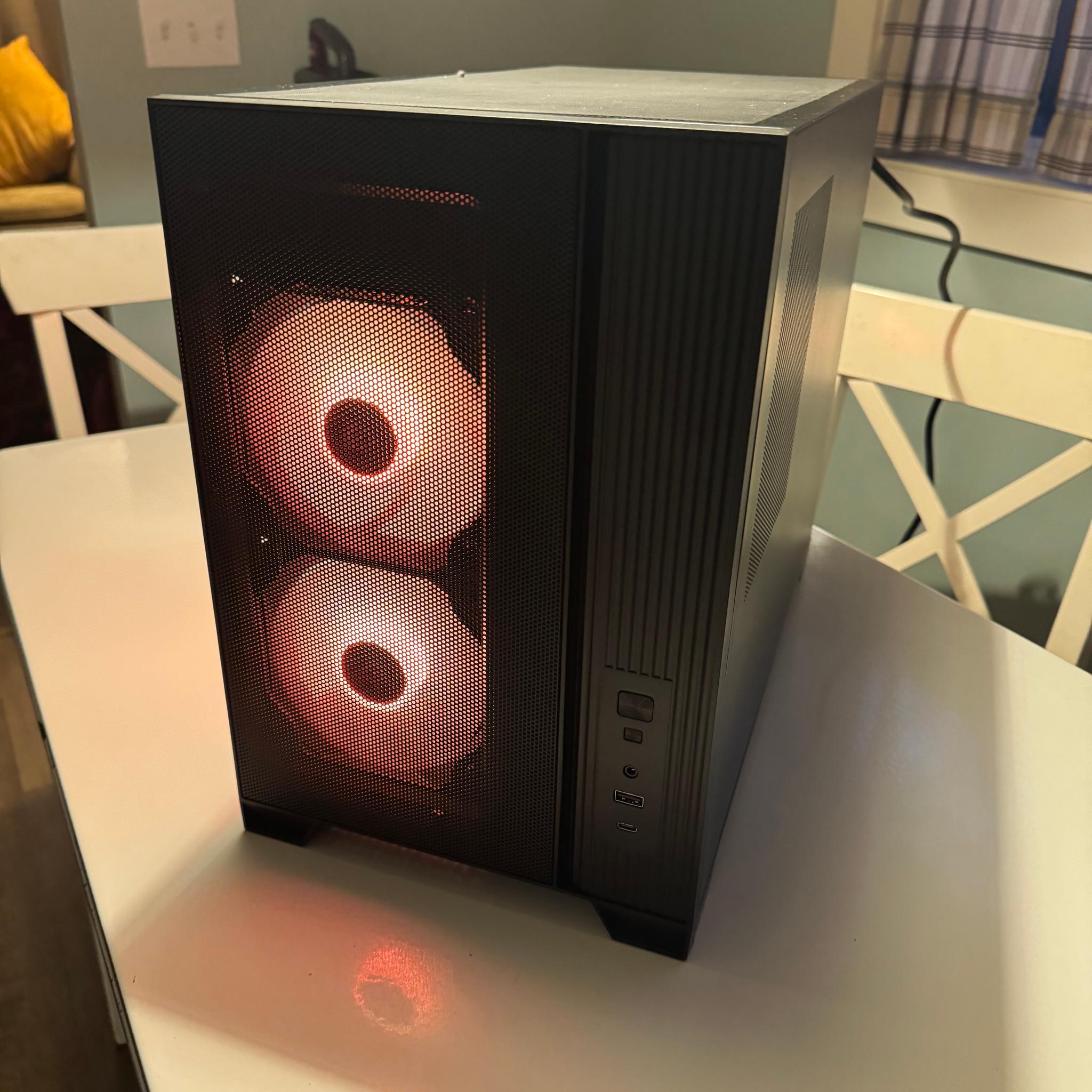 EmberStrike | Custom Gaming PC | RX 7600 - R5 8700F- 16GB Ram - 1TB SSD