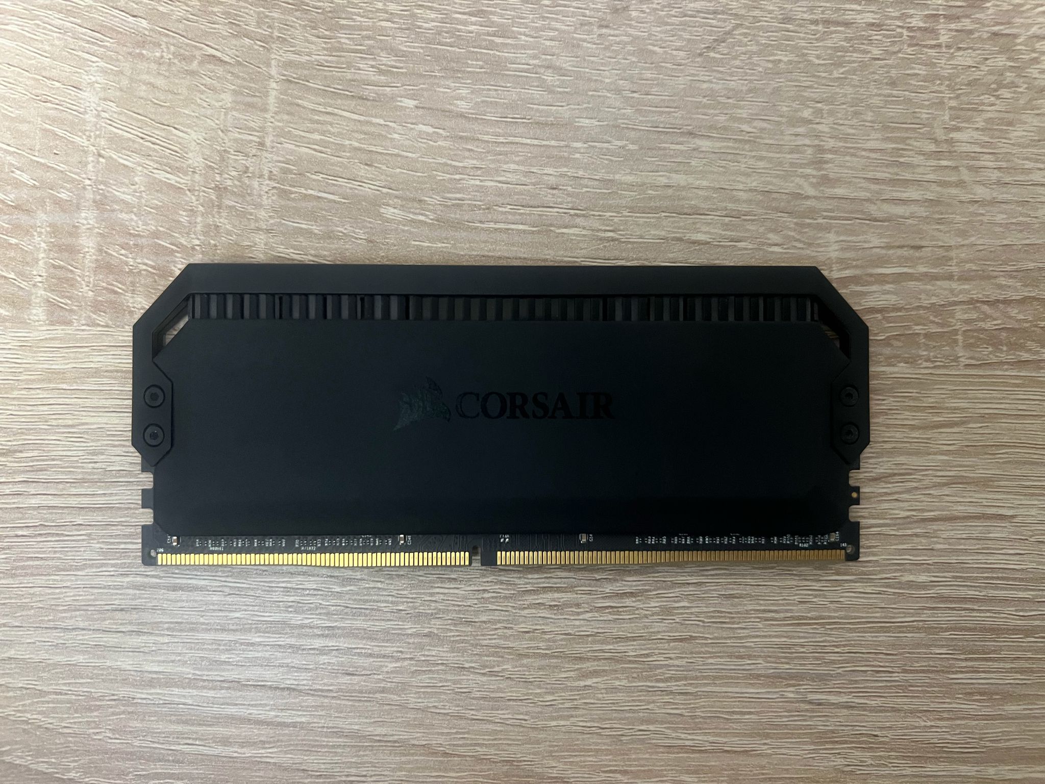 Corsair Dominator Platinum RGB 16GB (1x16GB) DDR4 4000MHz CL18