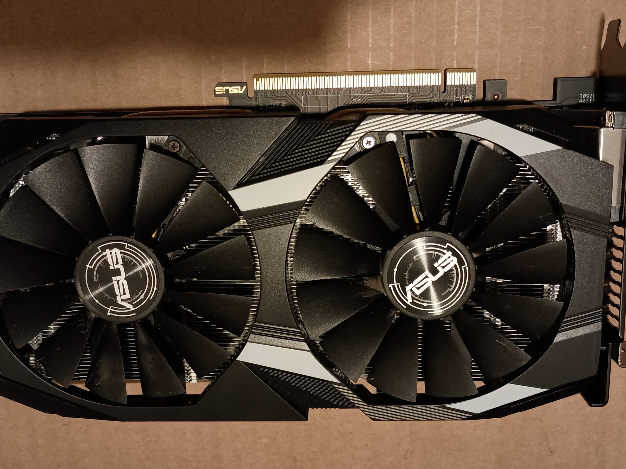 Asus DUAL Radeon RX 580 8GB